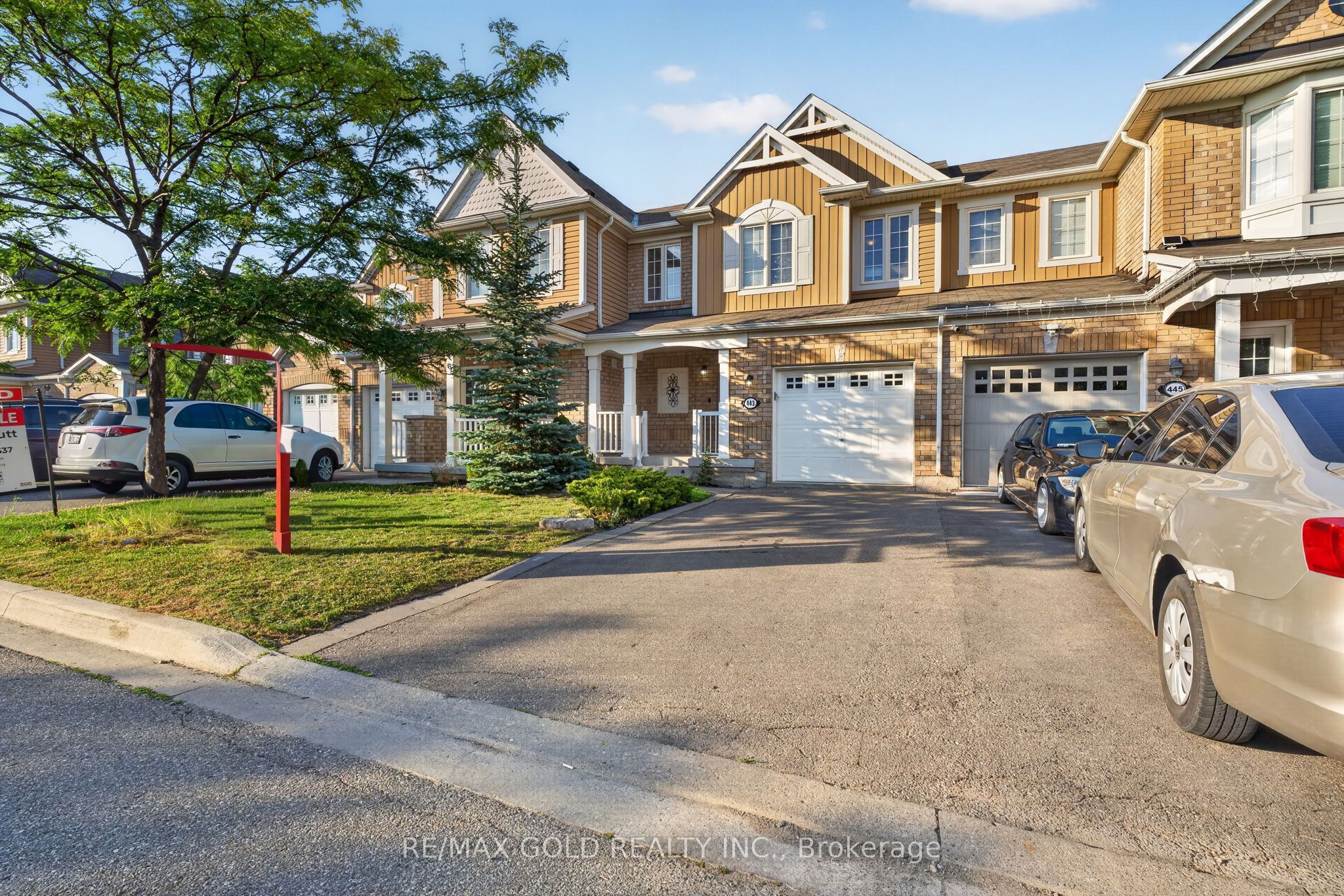 443 Cavanagh Lane, Milton, ON L9T 8G6 photo 3
