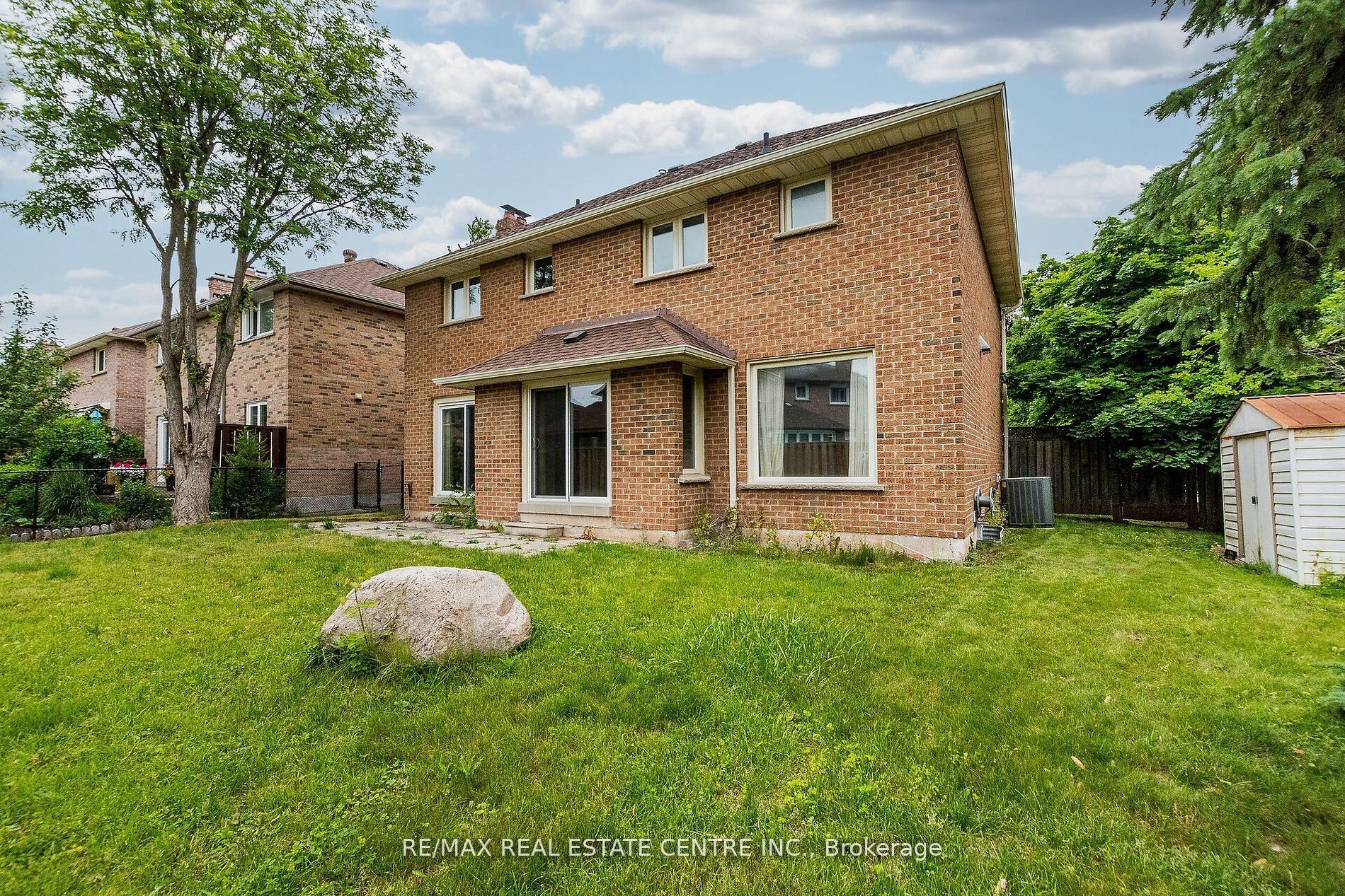 1134 Deer Run, Mississauga, ON L5C 3S6 photo 2