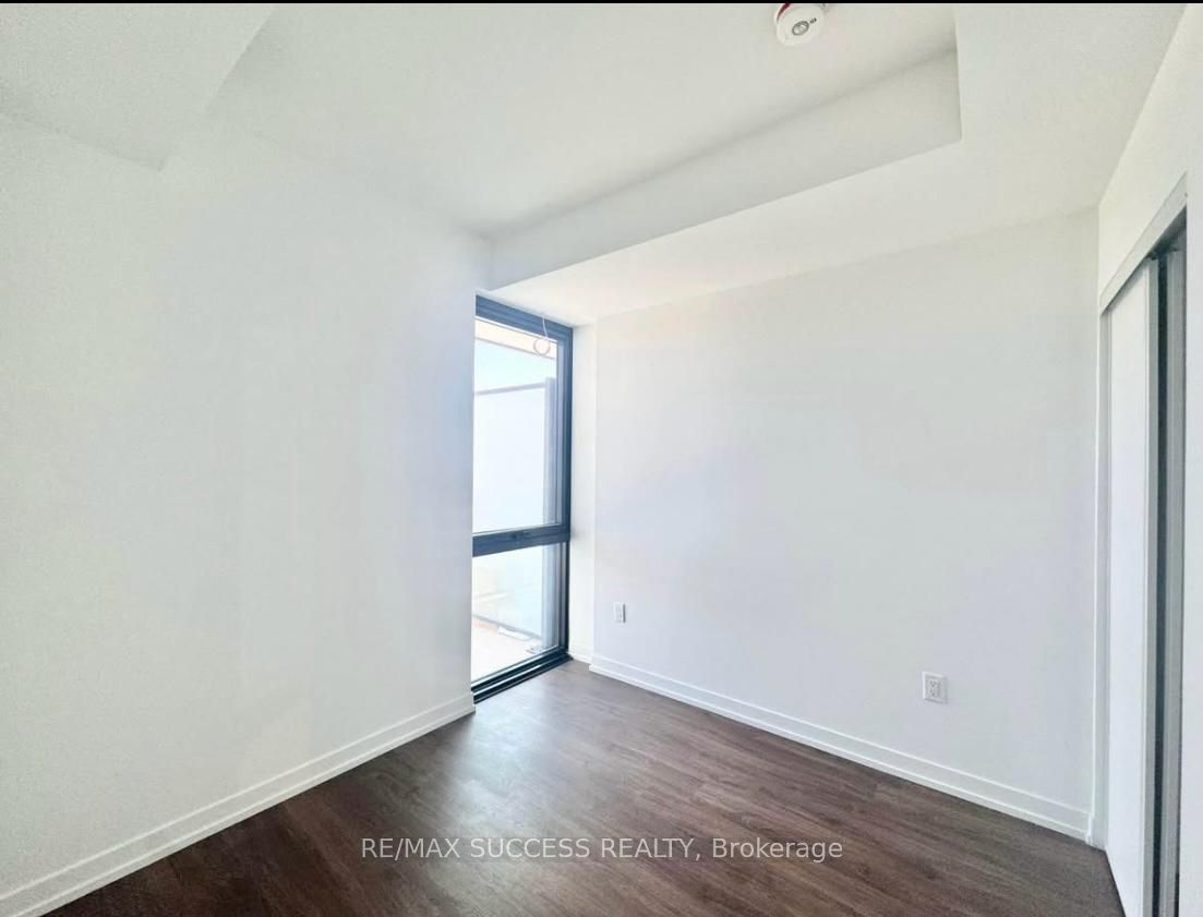 251 Masonry Way 302, Mississauga, ON L5H 0B3 photo 5