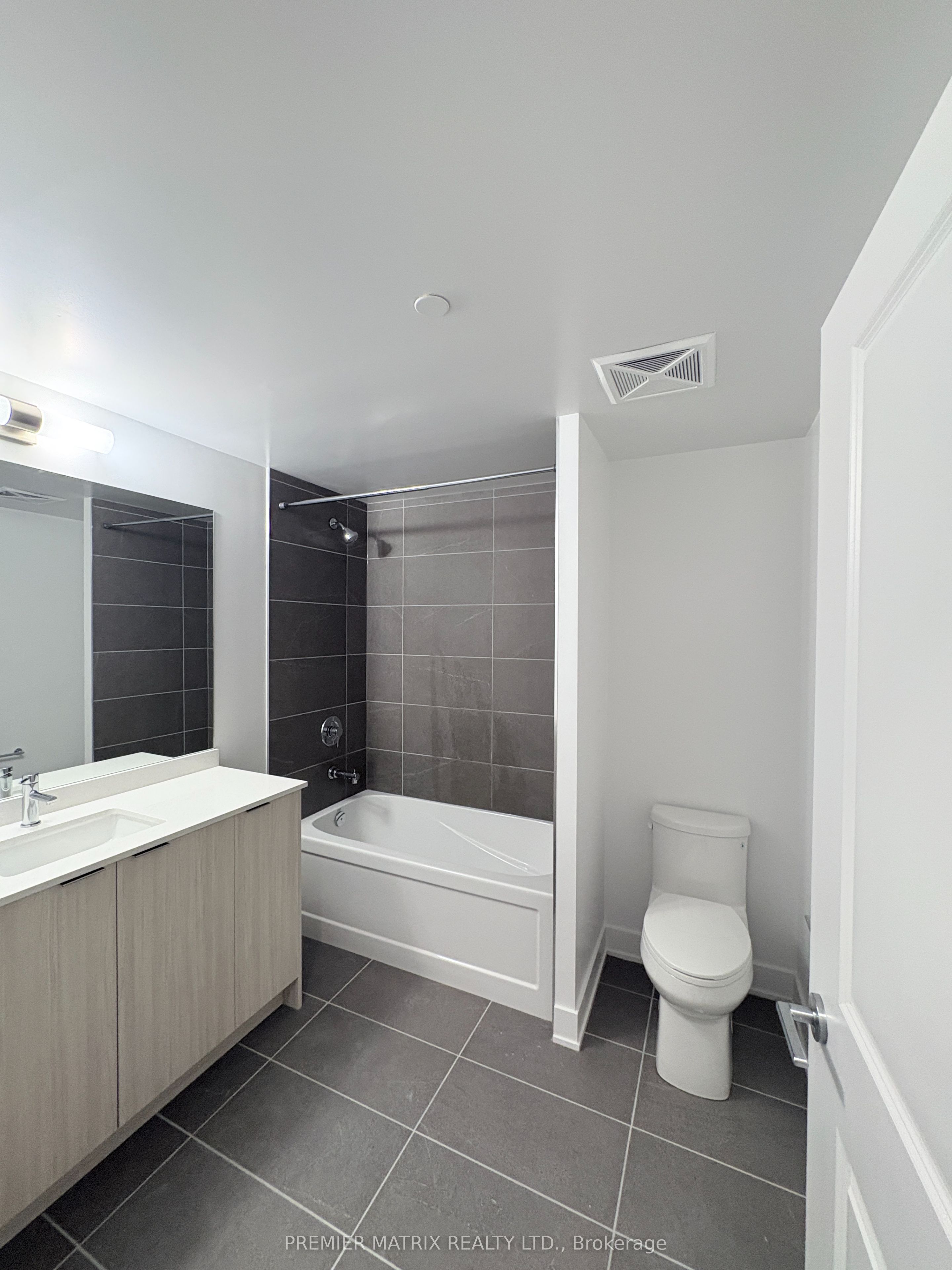 115 Nipissing Road 610A, Milton, ON L9T 1R3 photo 4