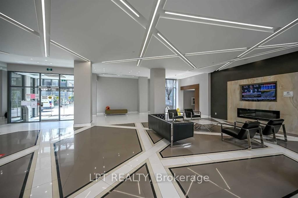 5025 Four Springs Avenue 1305, Mississauga, ON L5R 0G5 photo 3