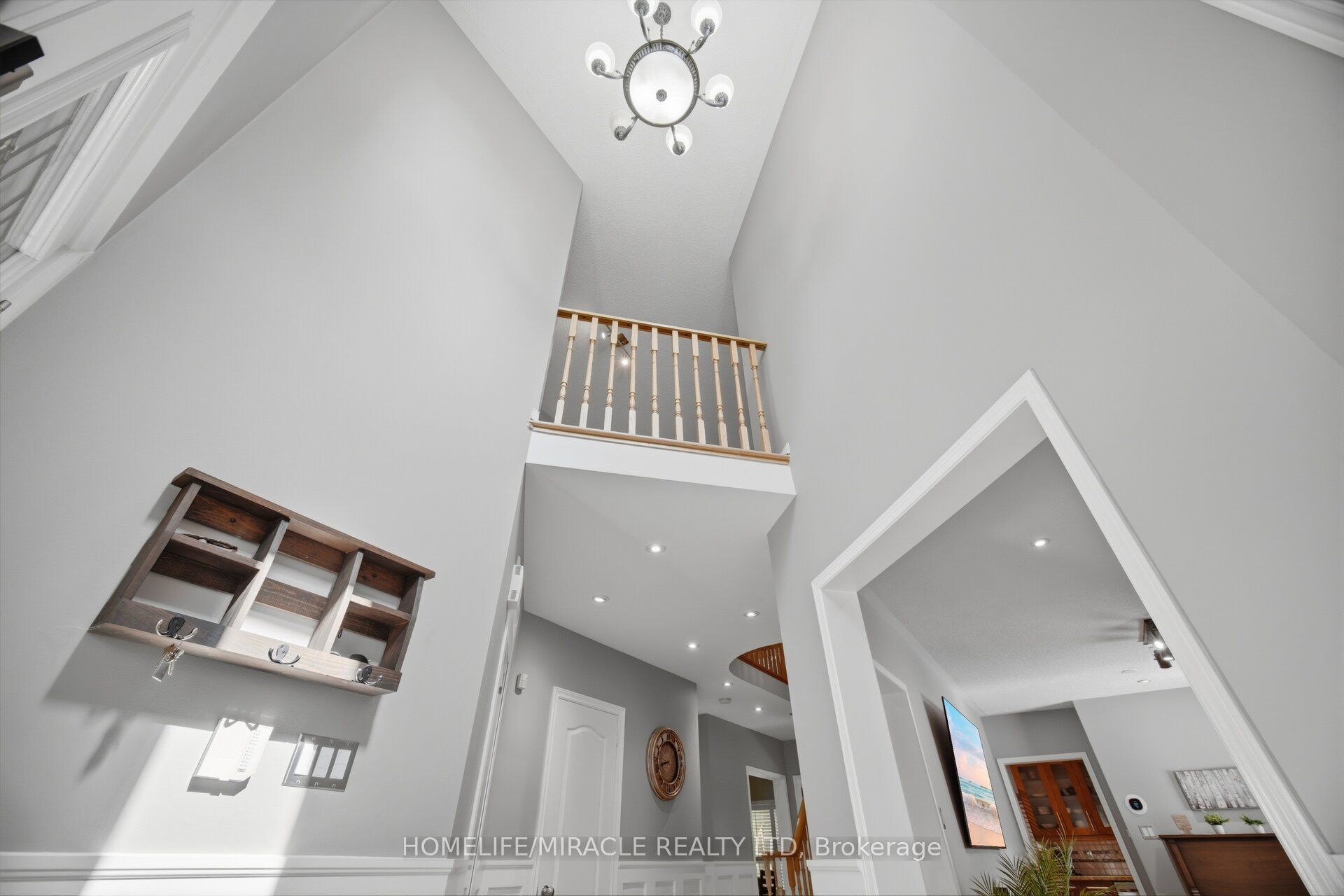 6089 Carradine Court, Mississauga, ON L5V 2C2 photo 5