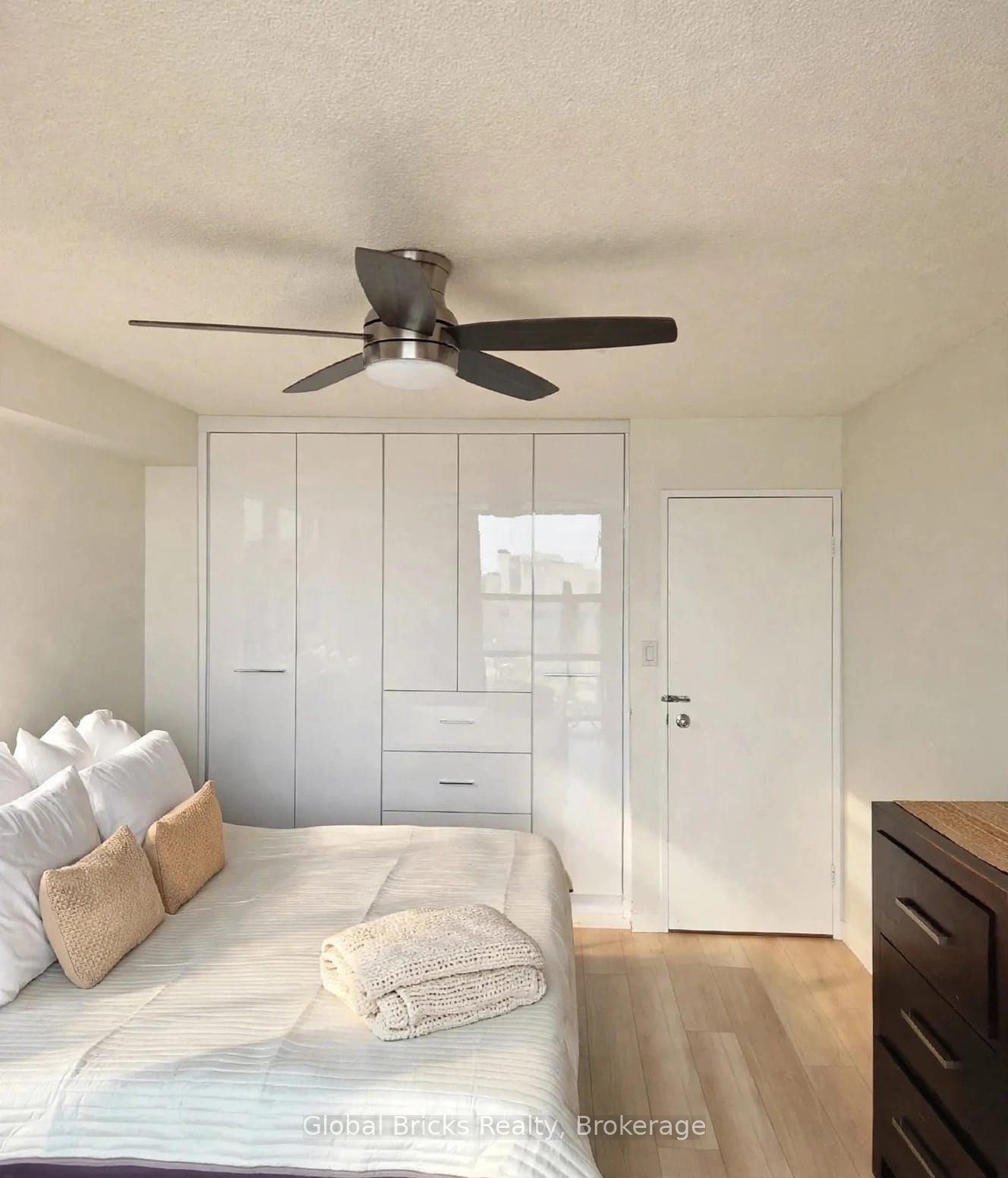 17 Knightsbridge Road 1103, Brampton, ON L6T 3X9 photo 5