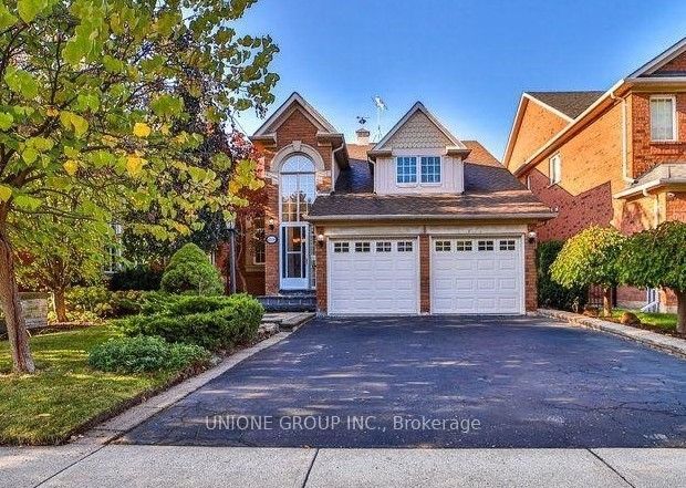 Lower 2230 Nightingale Way Lower, Oakville, ON L6M 3S1