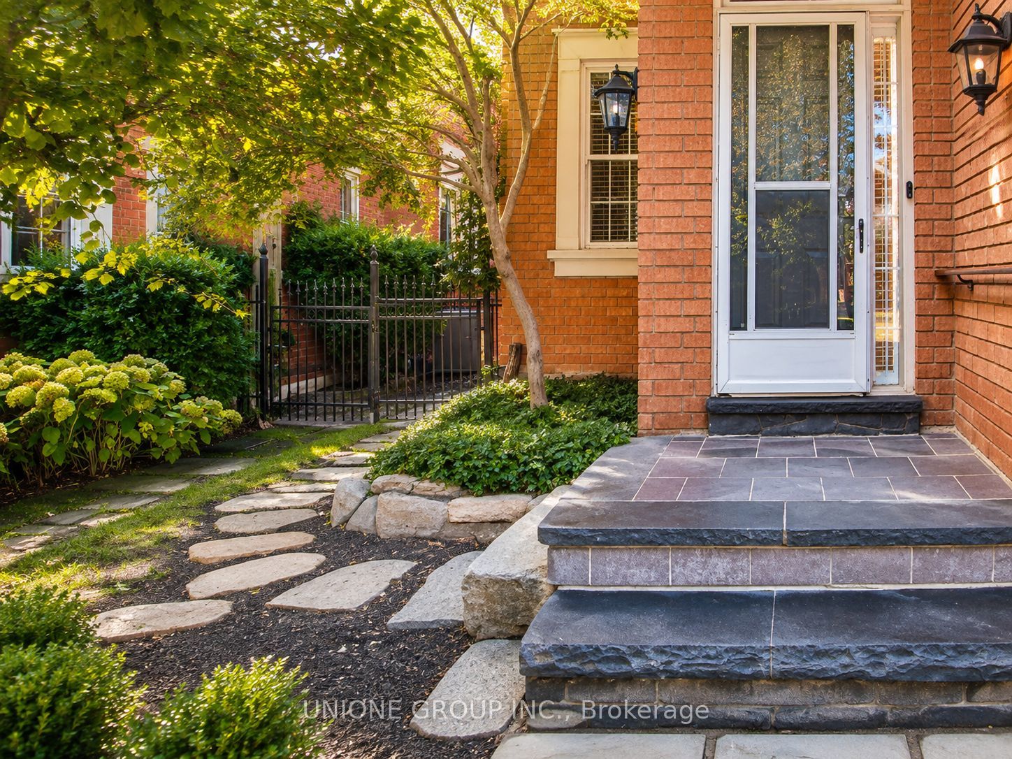 Lower 2230 Nightingale Way Lower, Oakville, ON L6M 3S1 photo 2