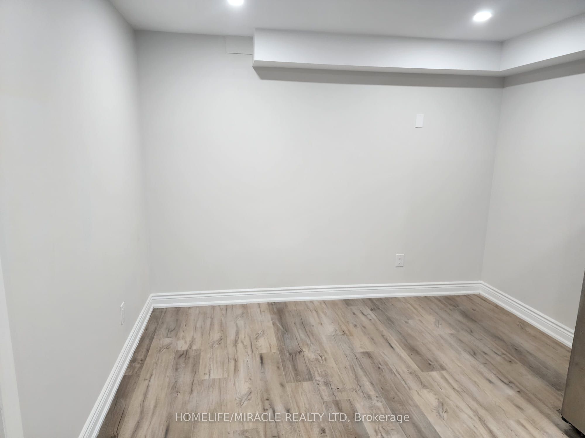 1125 Leger Way, Milton, ON L9E 1N7 photo 3