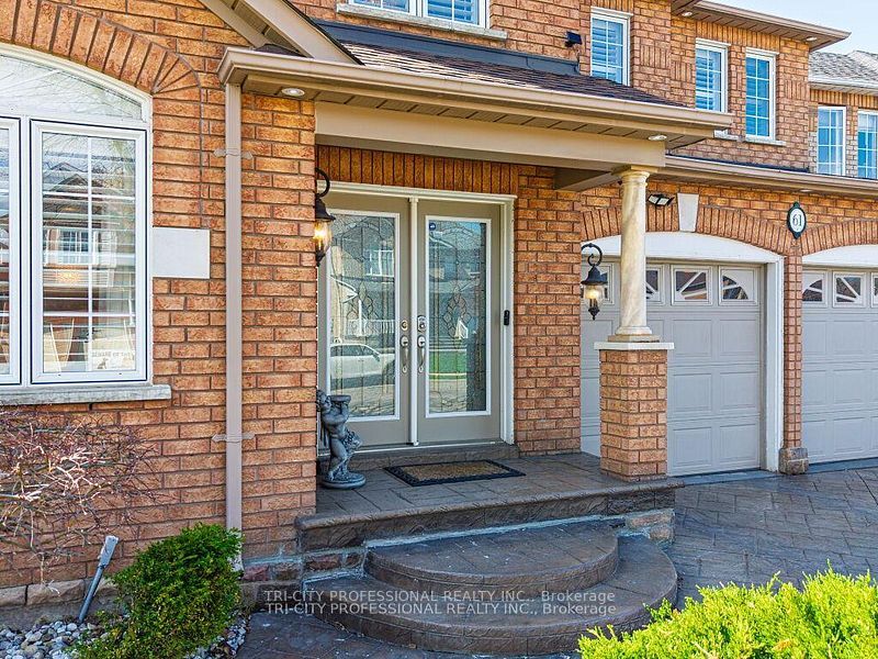 61 Woodvalley Drive, Brampton, ON L7A 1Z3 photo 3