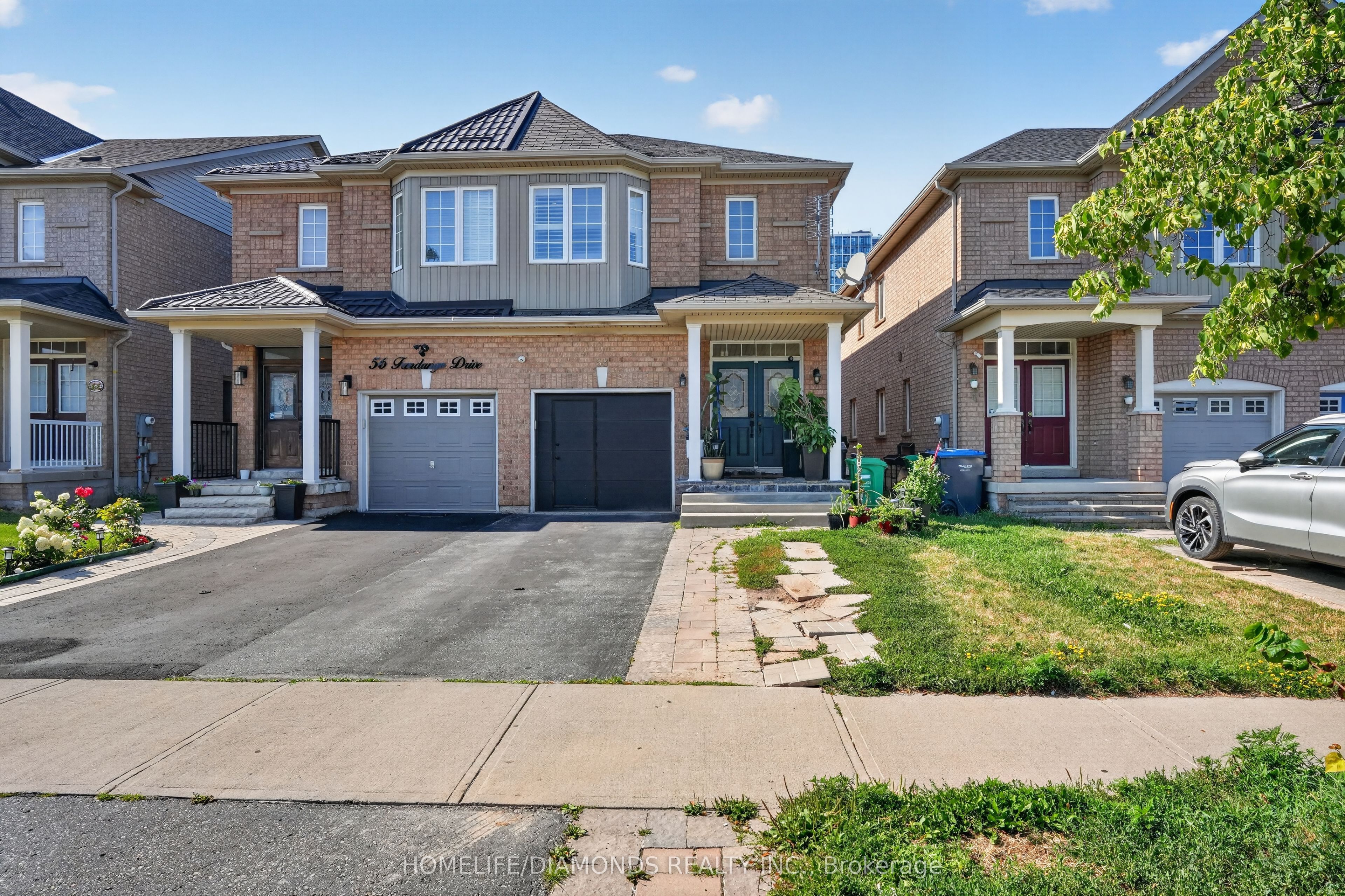 58 Fandango Drive, Brampton, ON L6X 0R4 photo 2