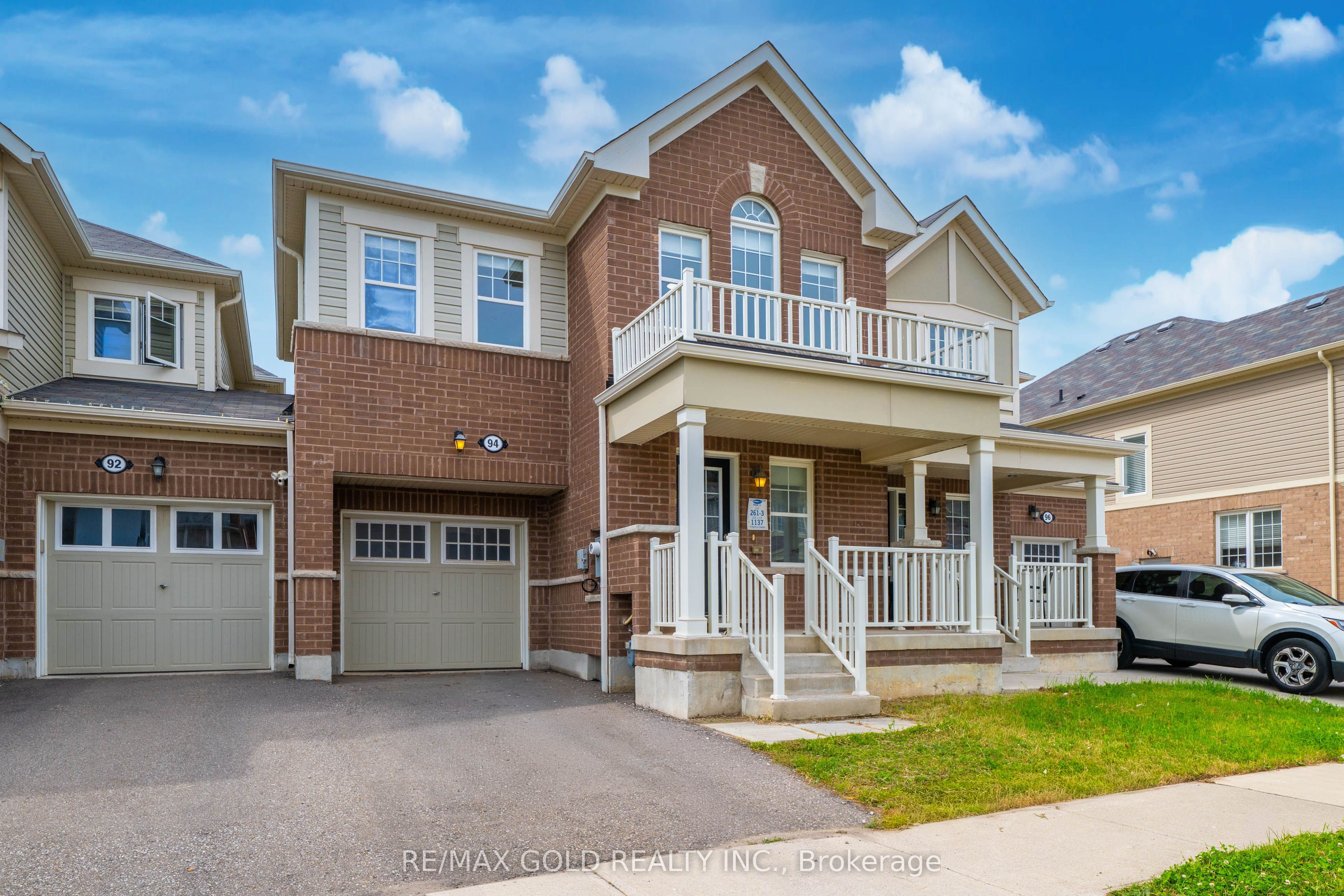 94 Benhurst Crescent, Brampton, ON L7A 5A5 photo 2