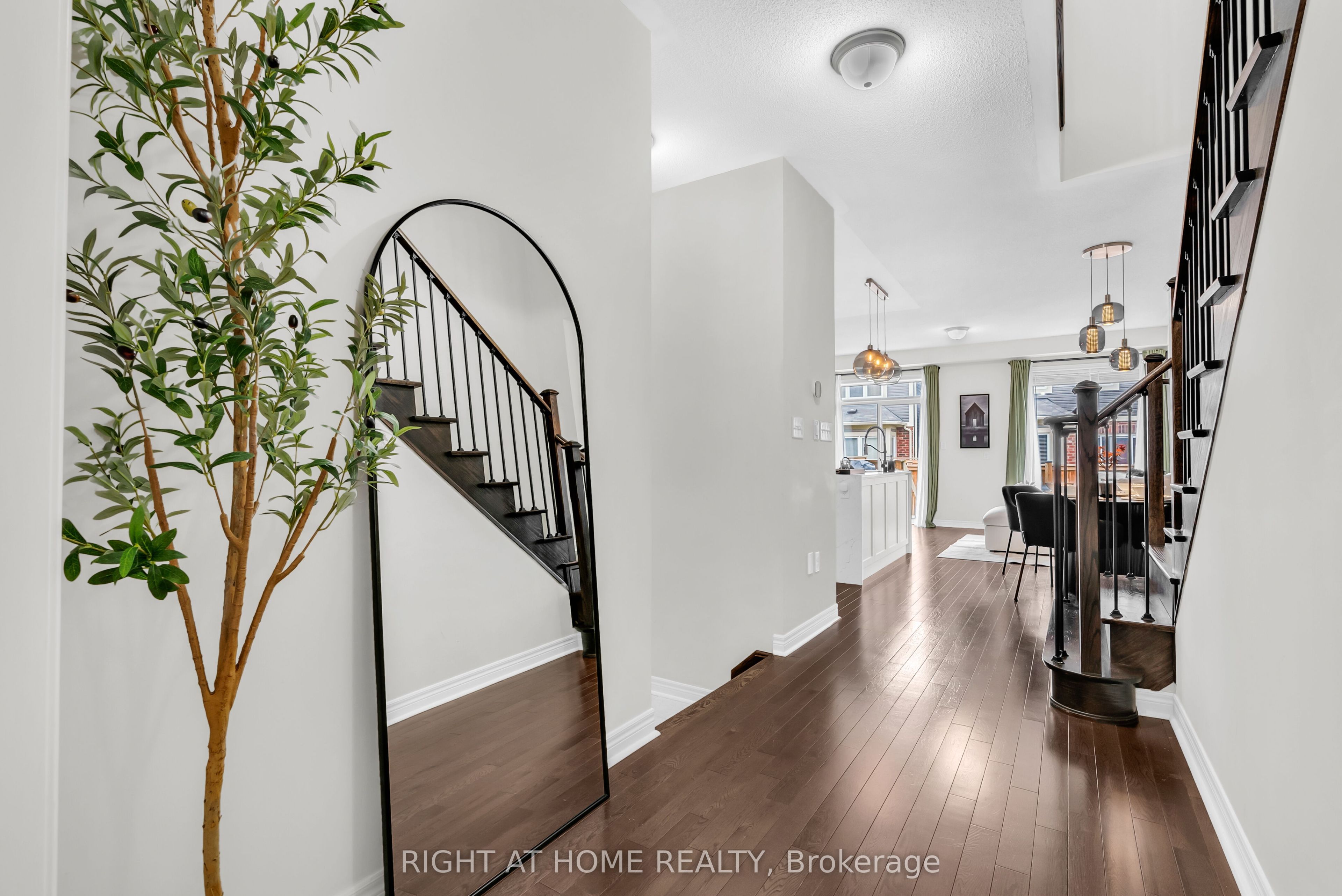 36 Matterhorn Road, Brampton, ON L7A 0E7 photo 3