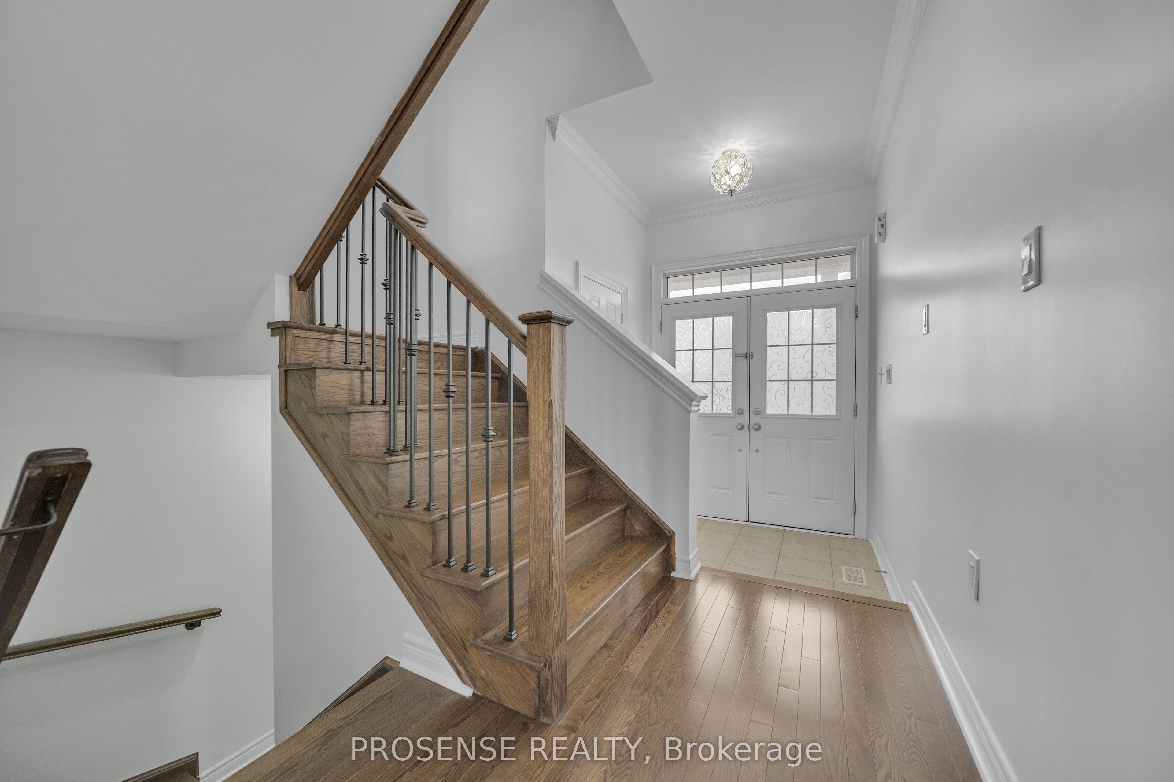2 Timbercove Road, Brampton, ON L6Y 0W9 photo 3