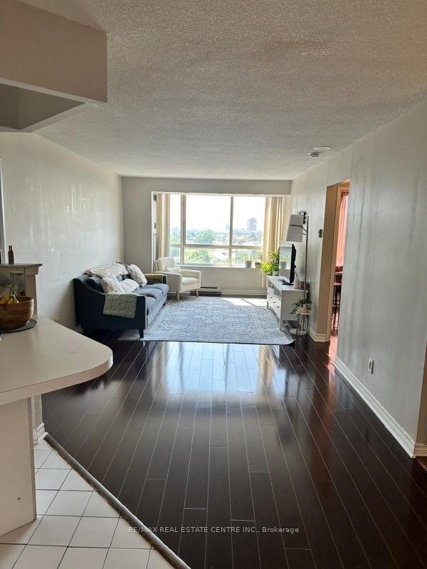 3605 Kariya Drive S 812, Mississauga, ON L5B 3J4 photo 2