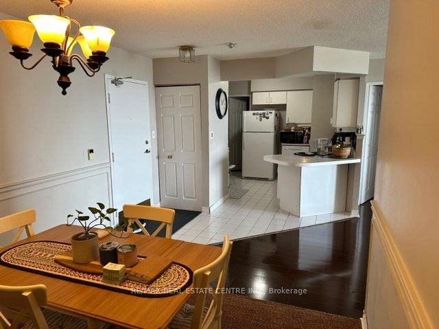 3605 Kariya Drive S 812, Mississauga, ON L5B 3J4 photo 4
