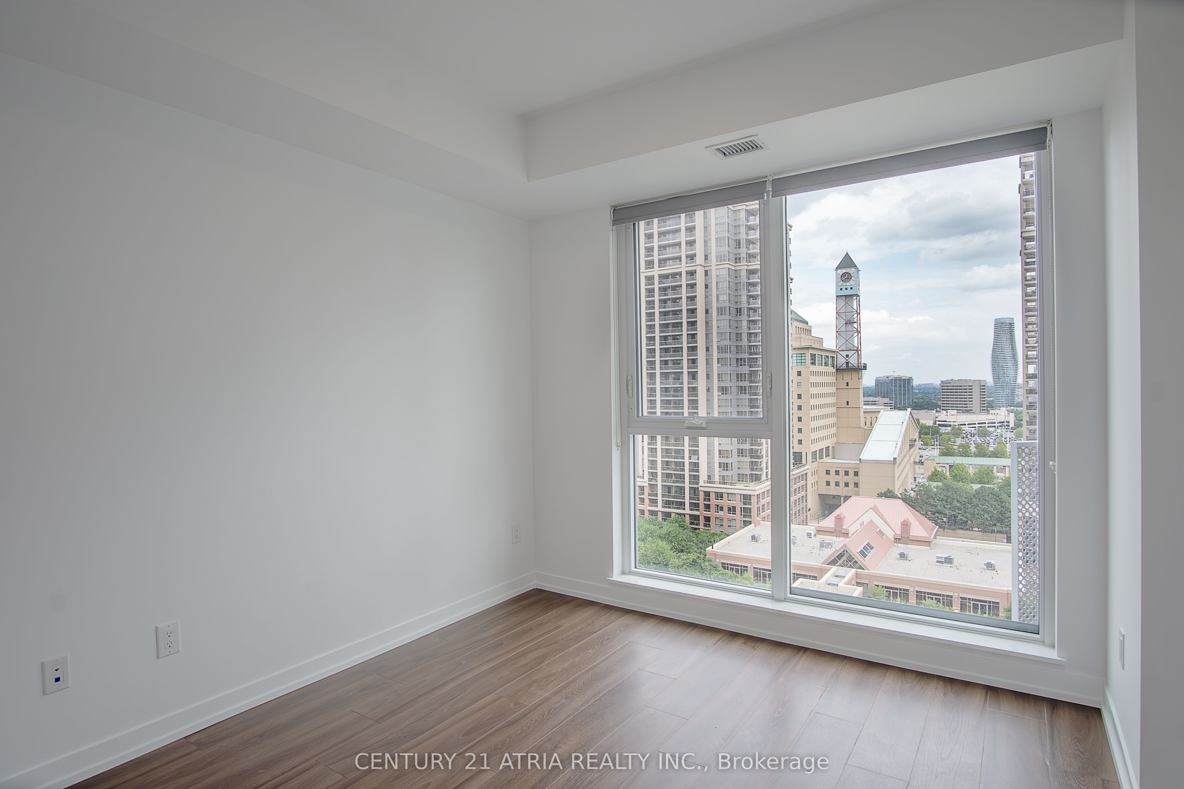 4065 Confederation Parkway 1405, Mississauga, ON L5B 0L4 photo 5