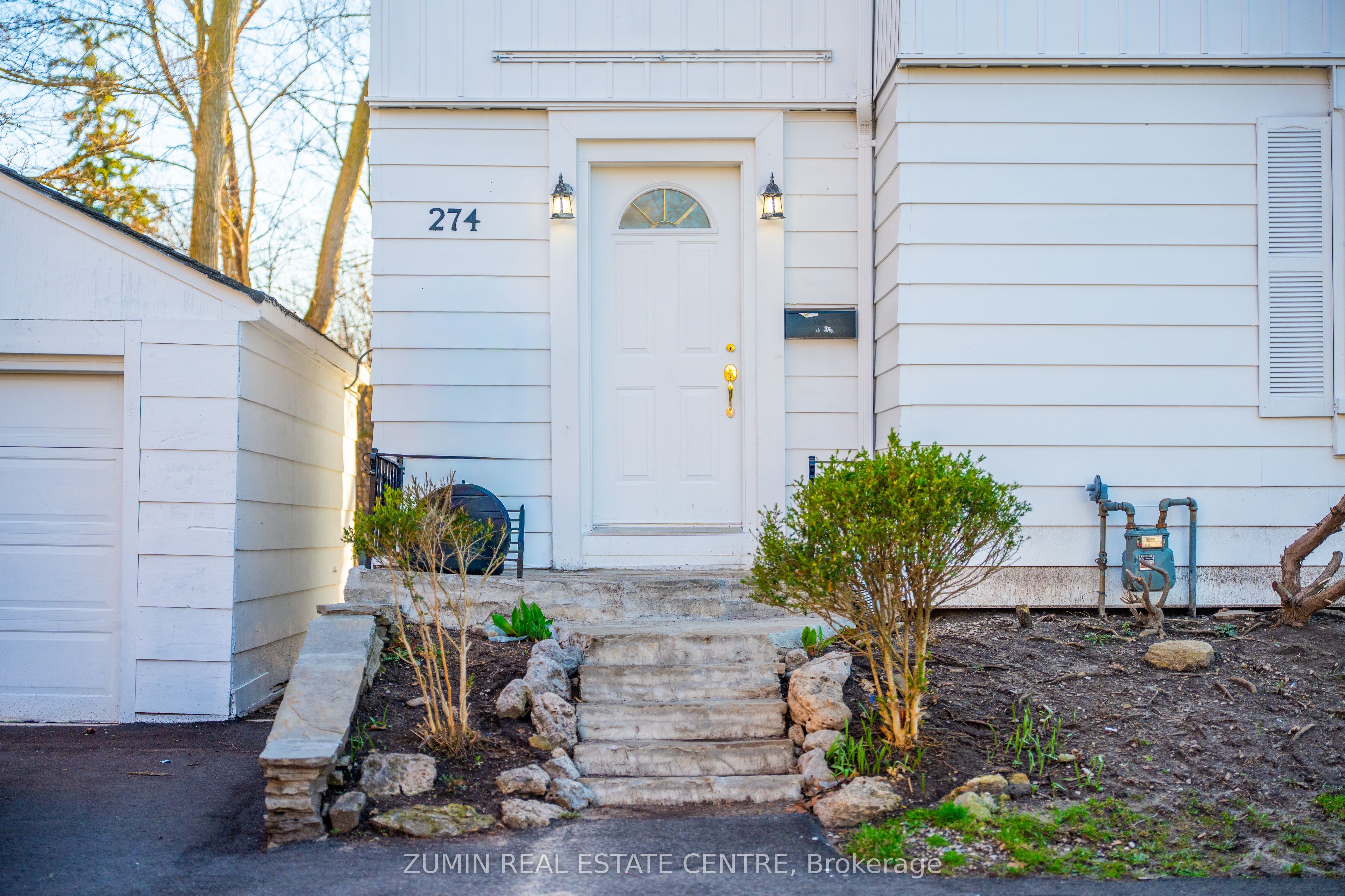 274 Reynolds Street, Oakville, ON L6J 3L4 photo 2