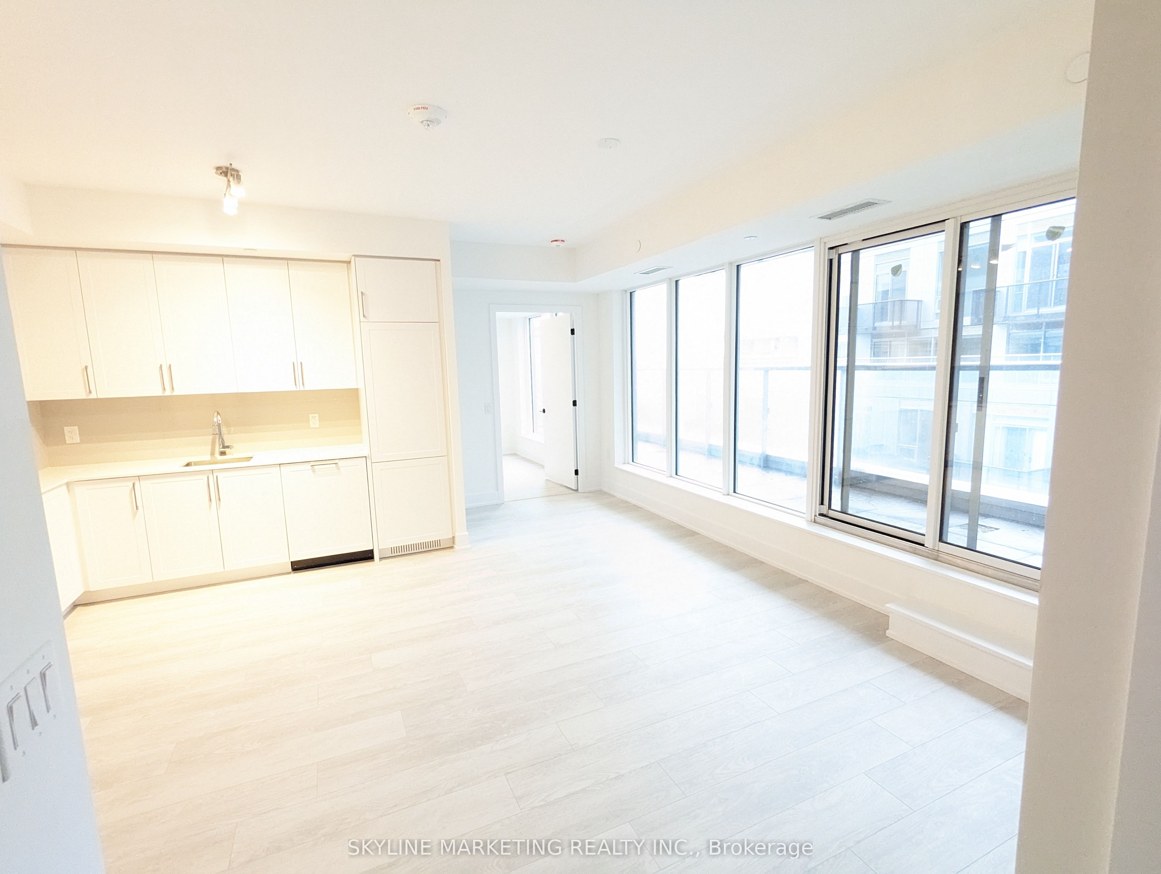 2450 Old Bronte Road 737, Oakville, ON L6M 5P6