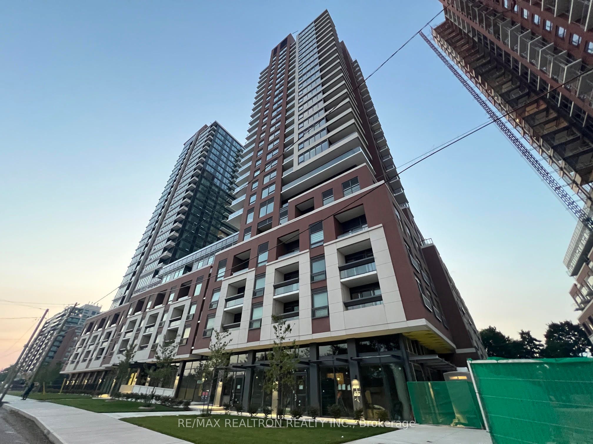 4010 Eglinton Avenue W 1012, Toronto, ON M9A 0G5