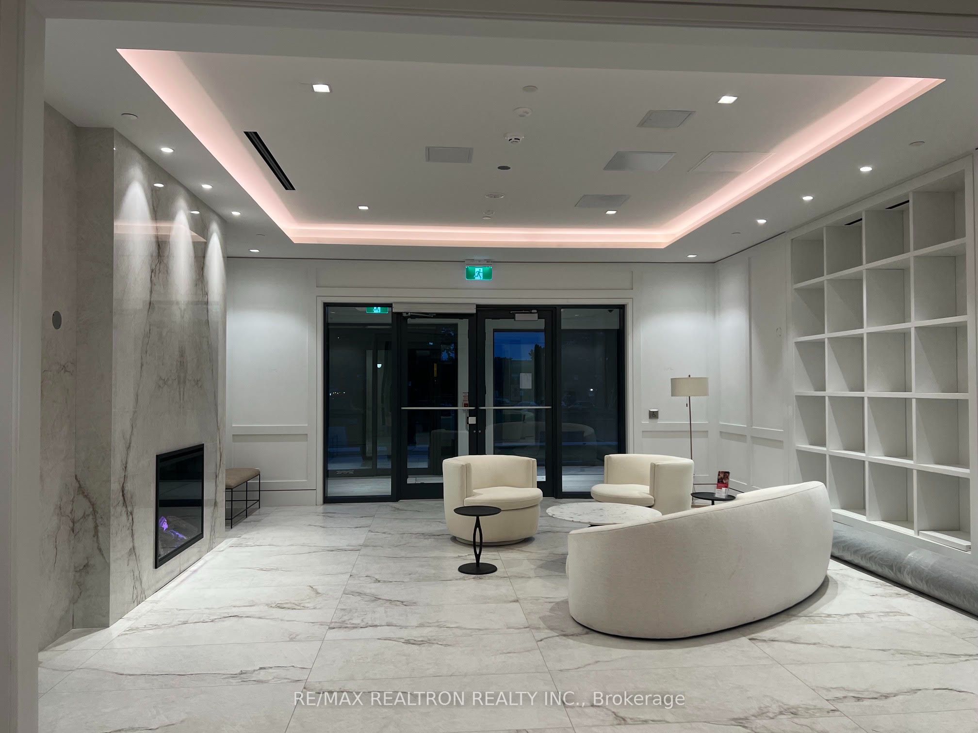 4010 Eglinton Avenue W 1012, Toronto, ON M9A 0G5 photo 3