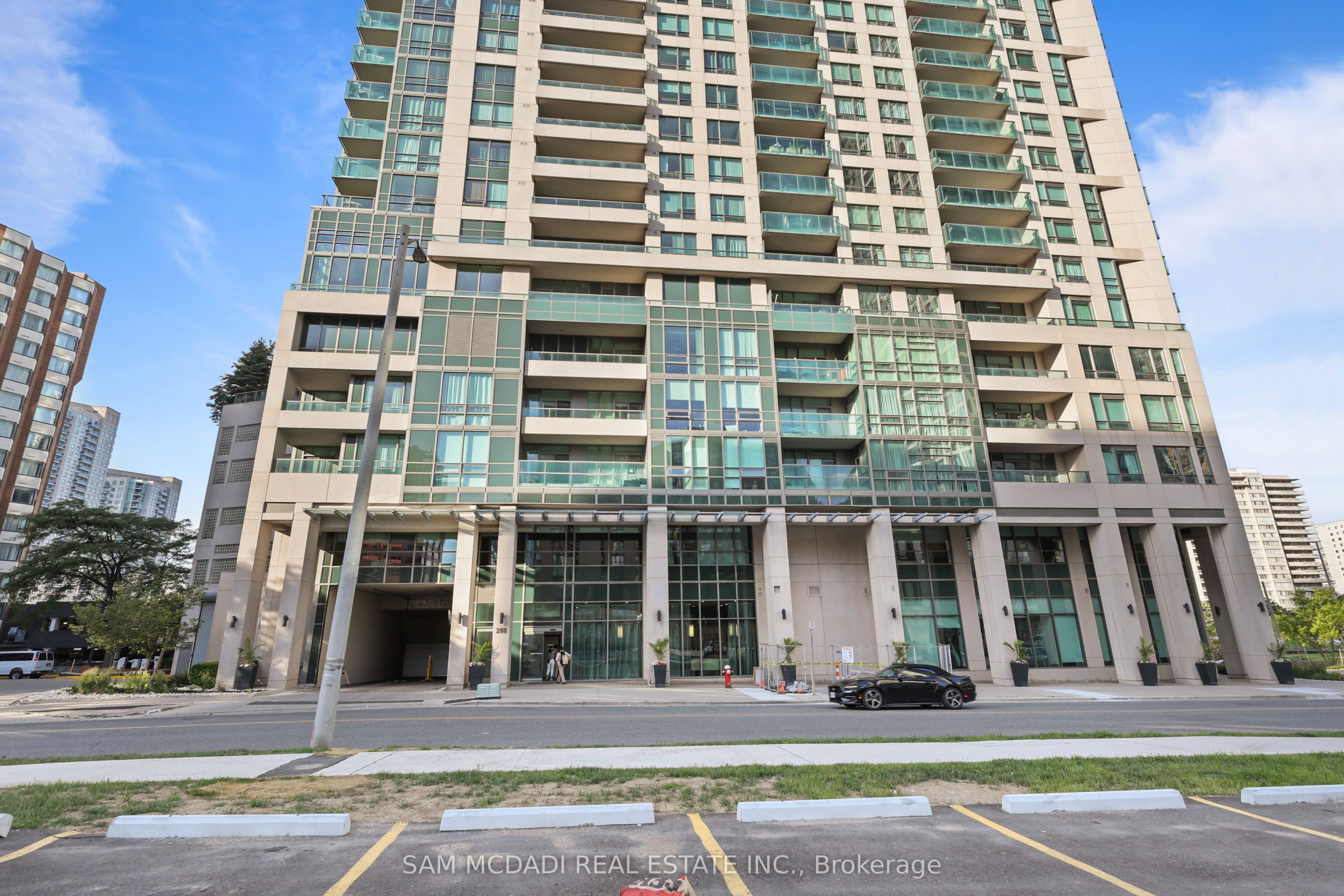 208 Enfield Place 1103, Mississauga, ON L5B 0G8 photo 2