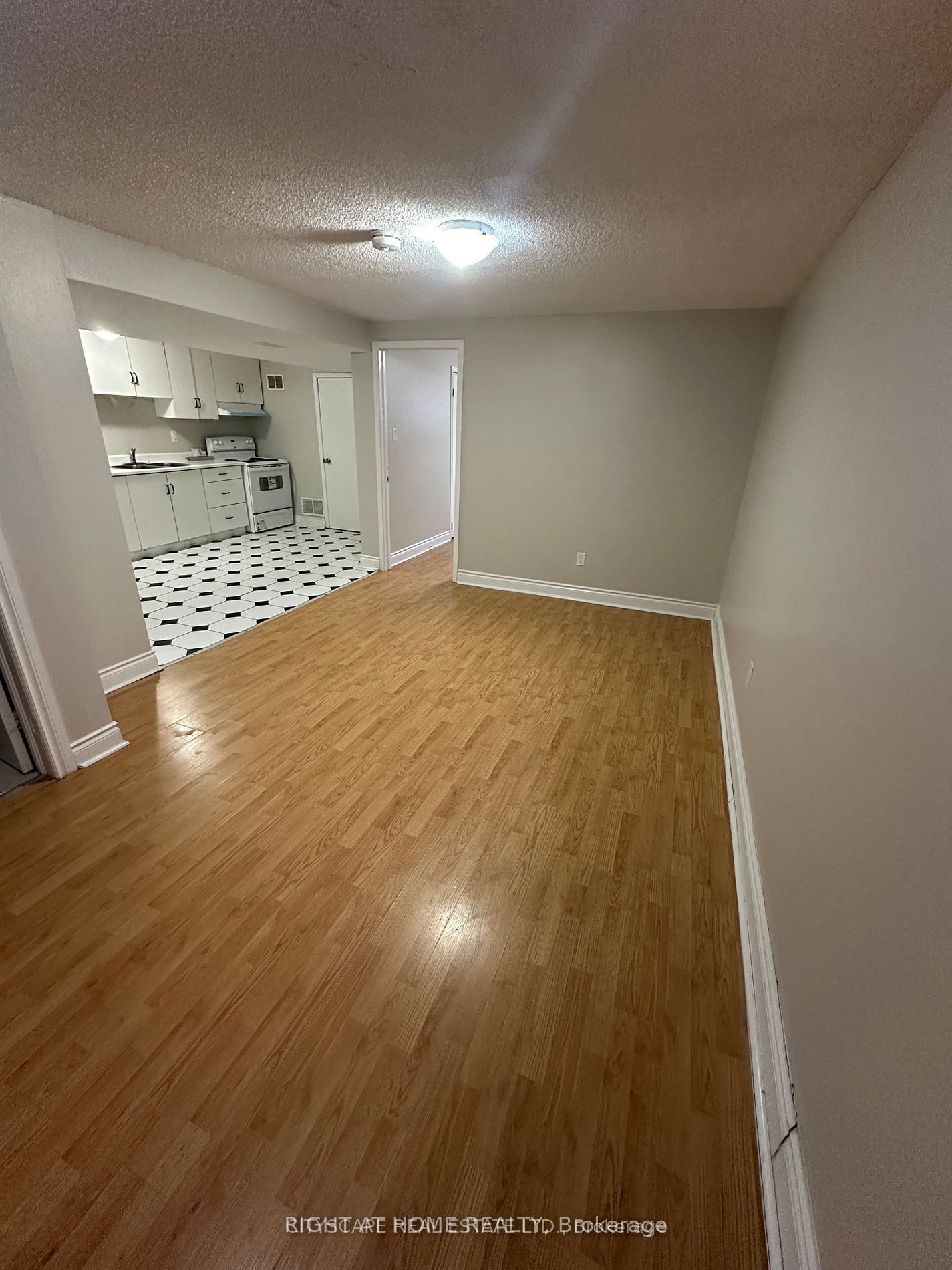 56 Stanwell Drive Lower, Brampton, ON L6Z 3Y6 photo 3