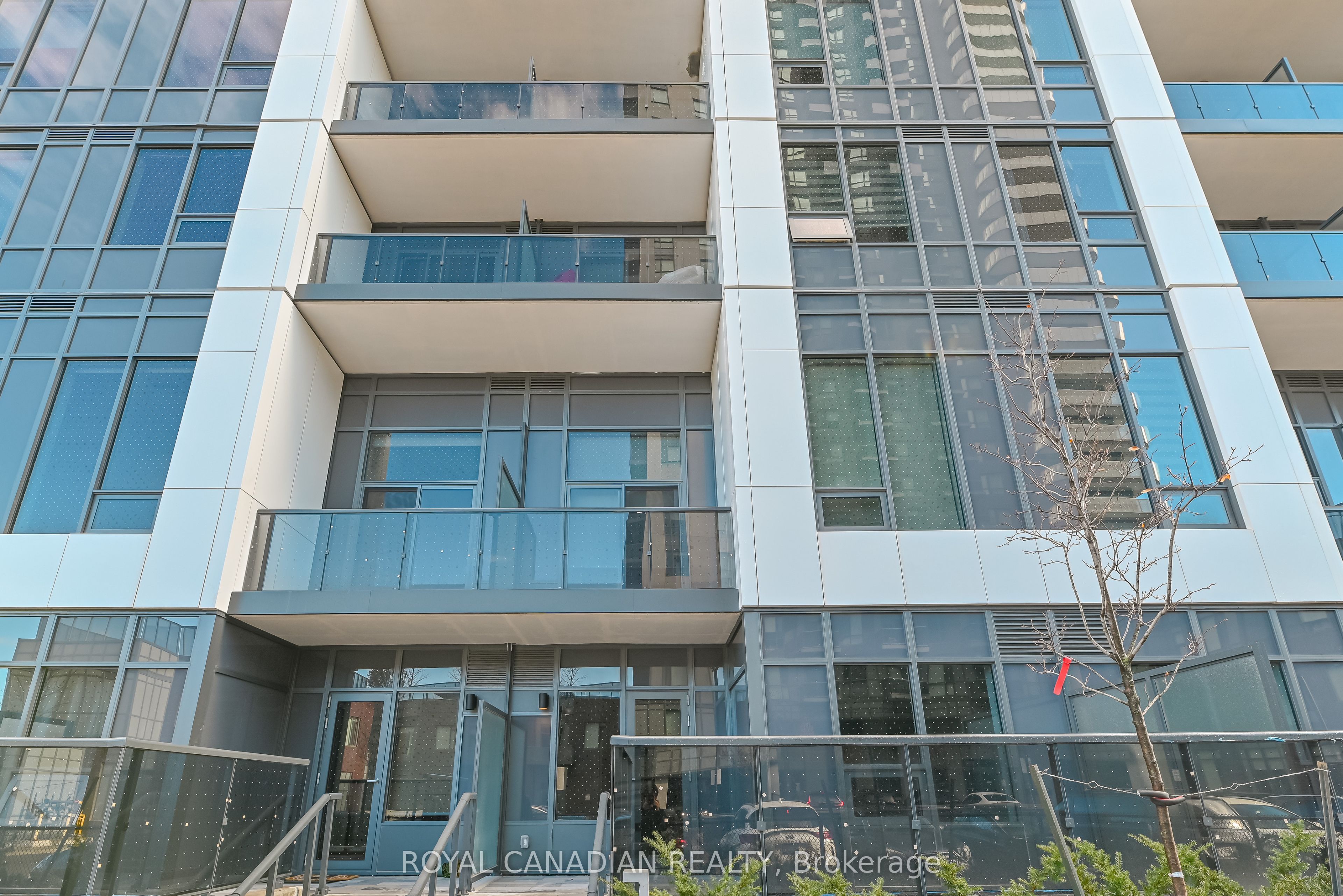 5105 Hurontario Street 104, Mississauga, ON L4Z 0C9 photo 4