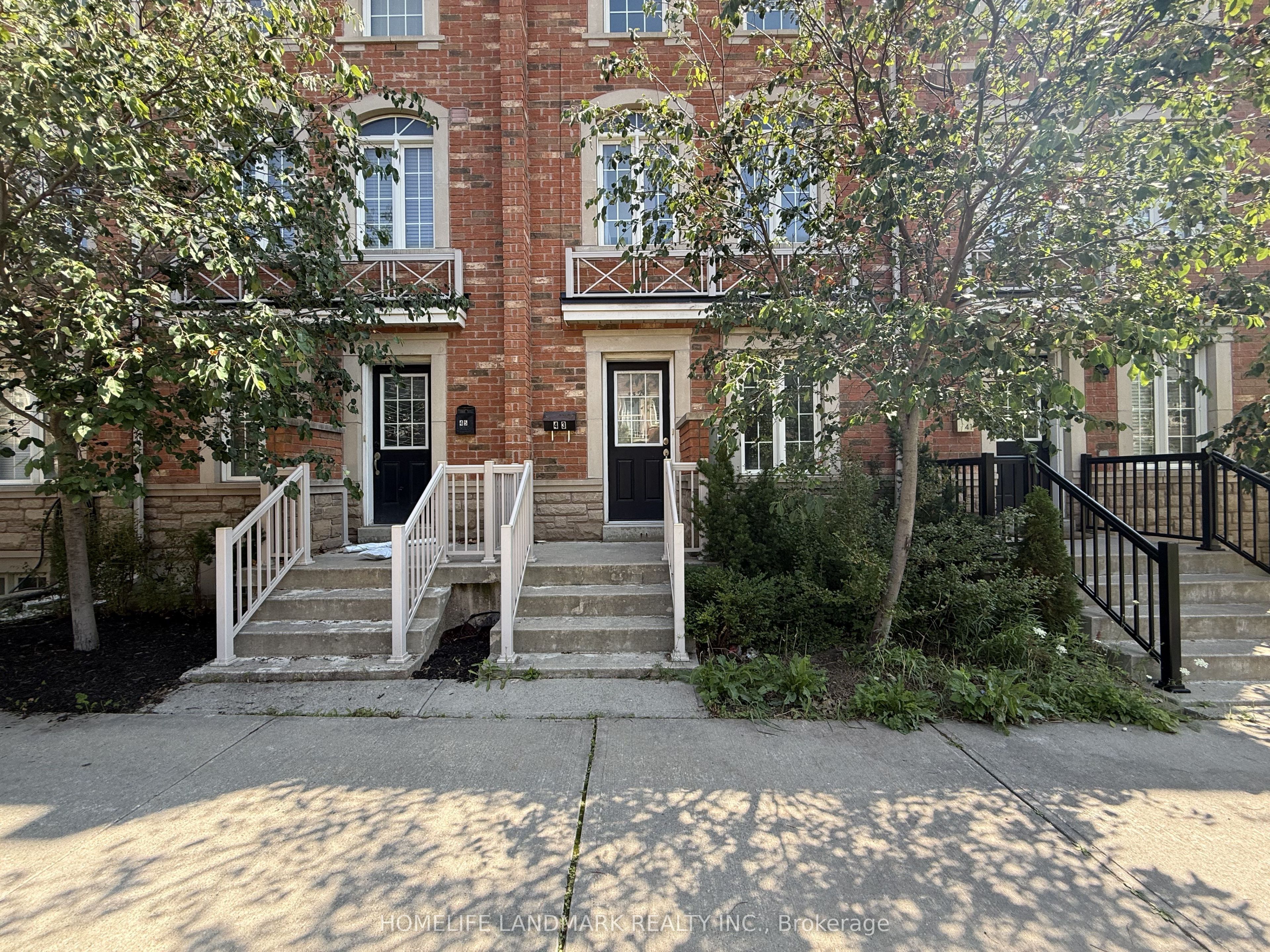 43 Odoardo Di Santo Circle, Toronto, ON M3L 0G4 photo 3