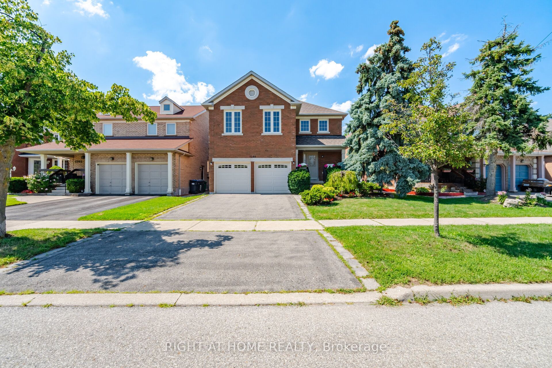 5296 Middlebury Drive, Mississauga, ON L5M 5E5 photo 2