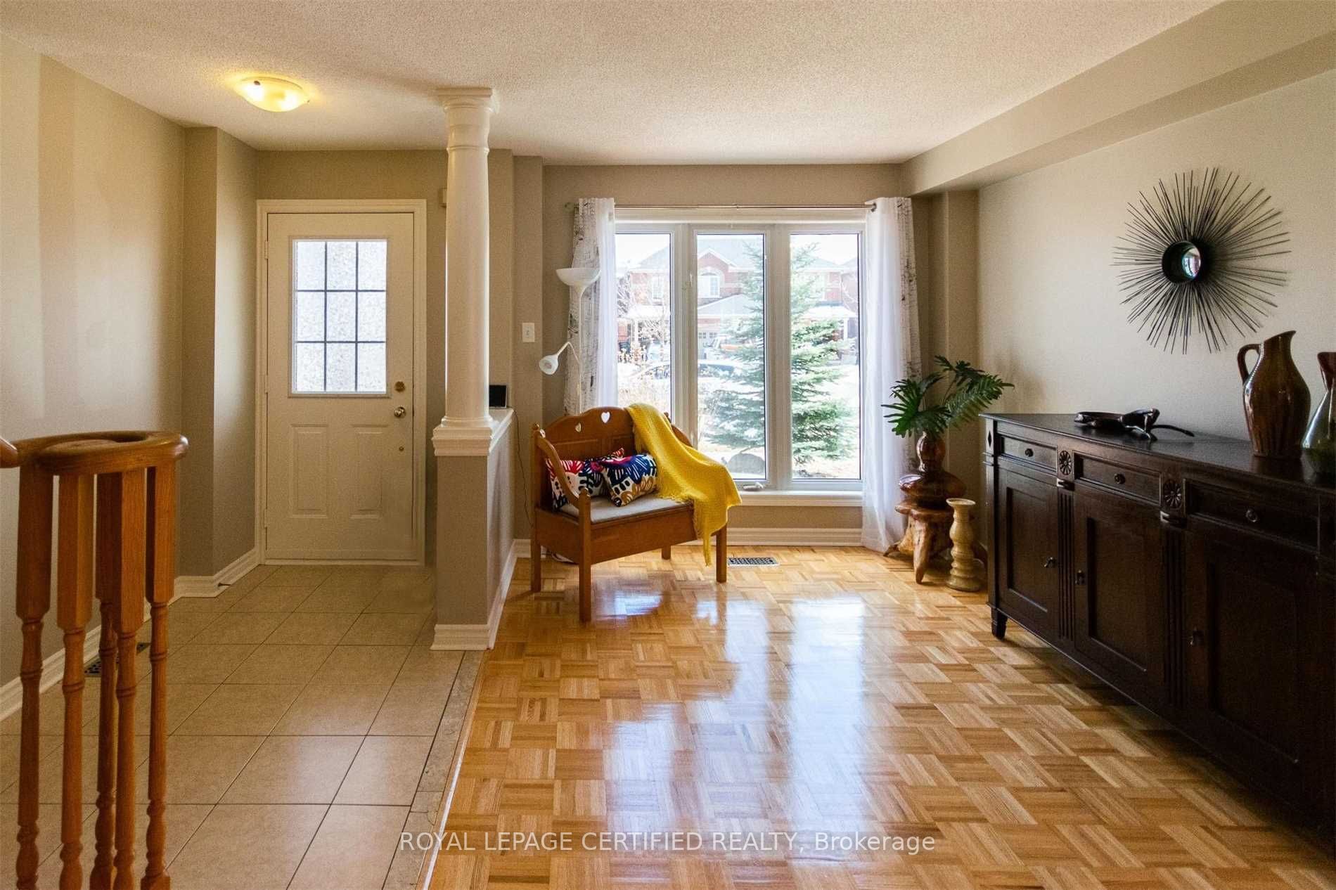 33 E Winners Circle E, Brampton, ON L7A 1W3 photo 3