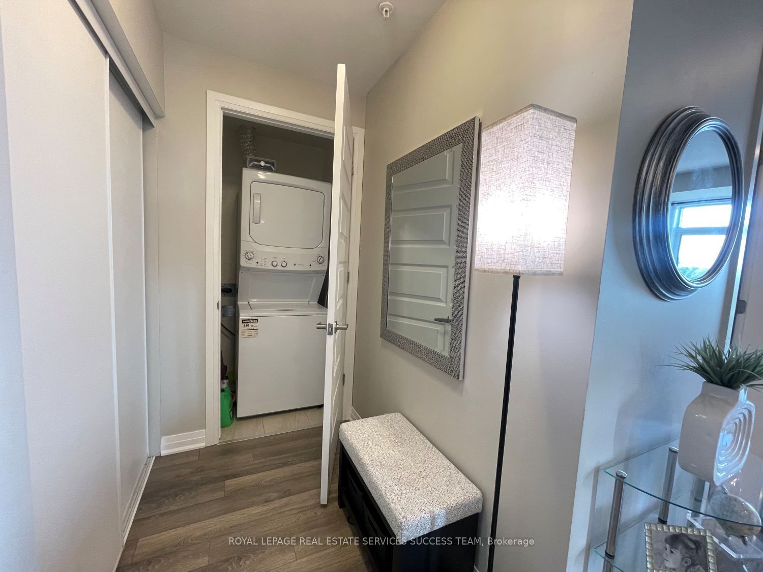 1105 Leger Way 229, Milton, ON L9E 1K7 photo 2
