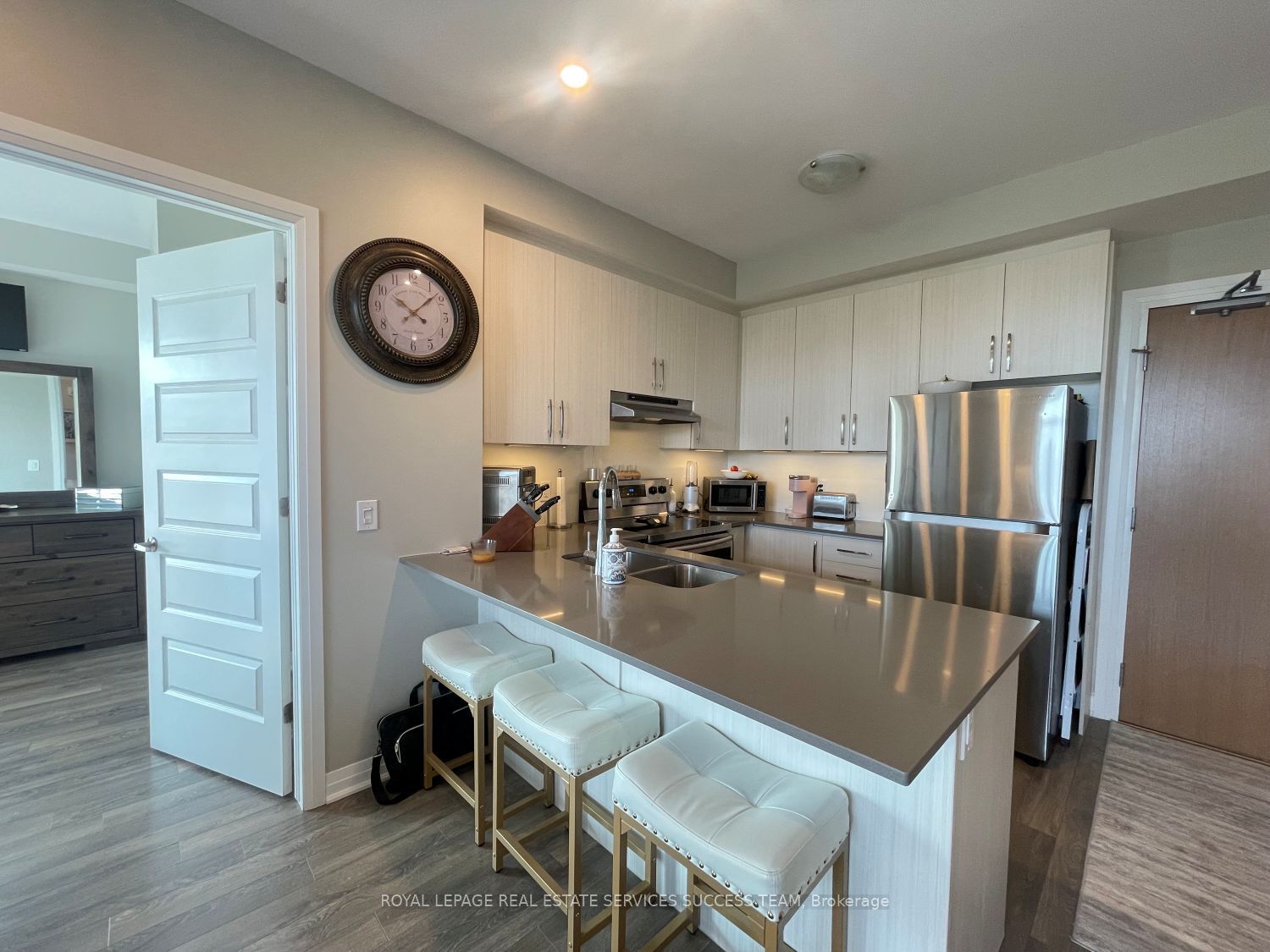 1105 Leger Way 229, Milton, ON L9E 1K7 photo 3