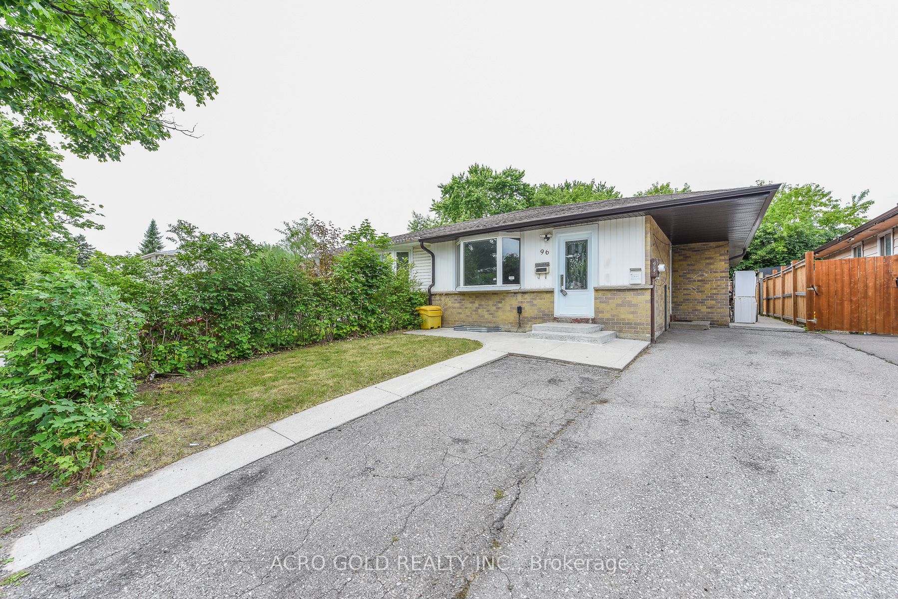 96 Archdekin Drive, Brampton, ON L6V 1Y7 photo 3