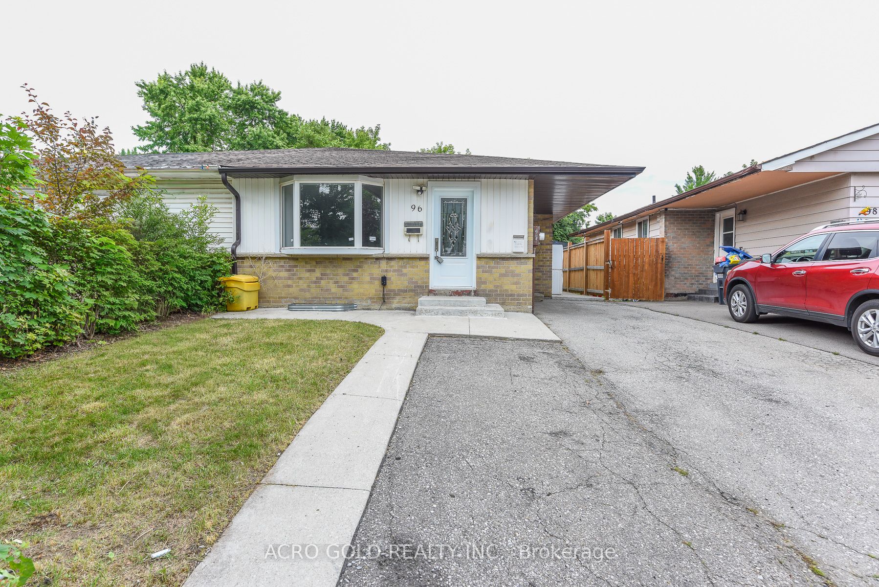 96 Archdekin Drive, Brampton, ON L6V 1Y7 photo 4