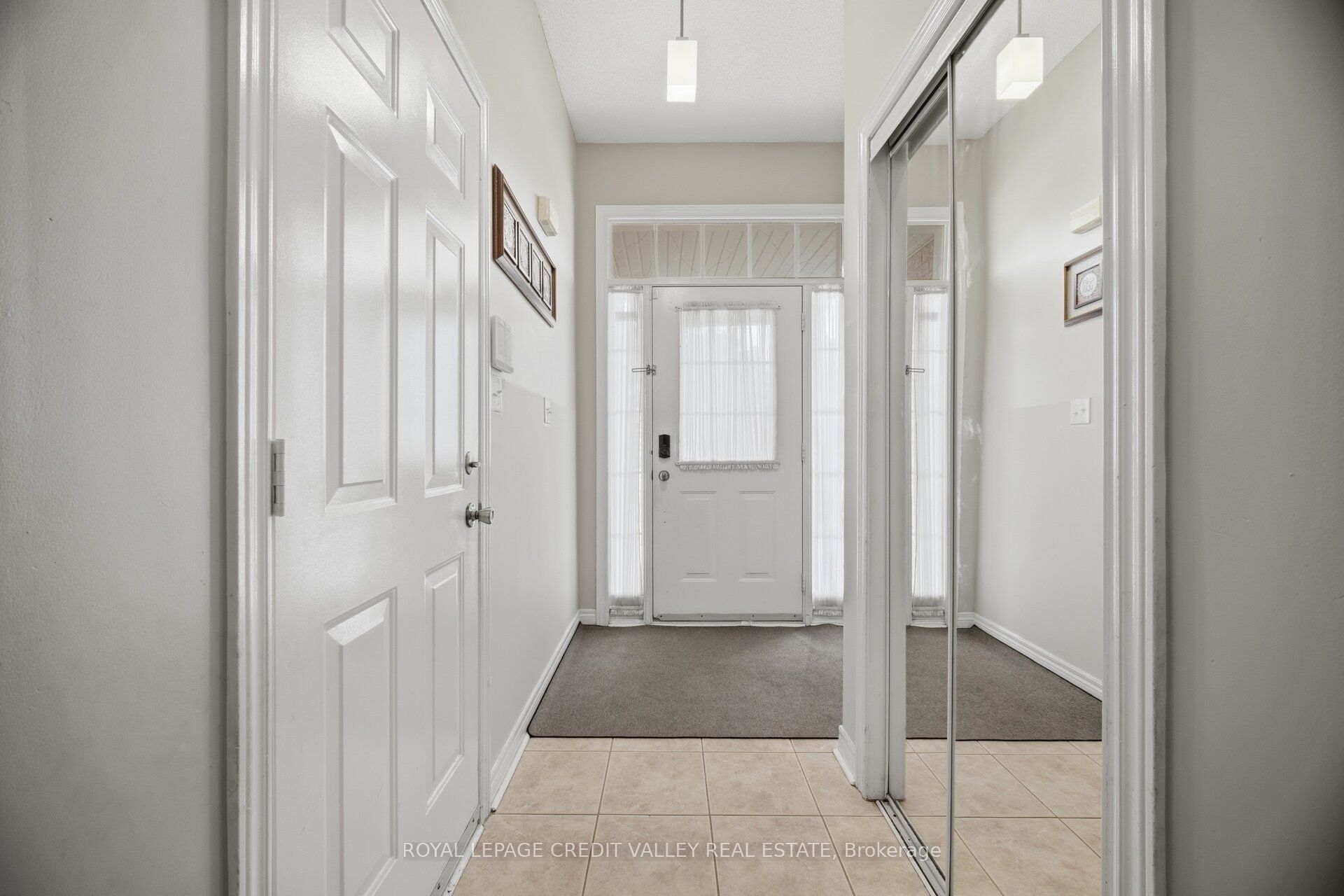 7443 Russian Olive Close, Mississauga, ON L5N 8N7 photo 5