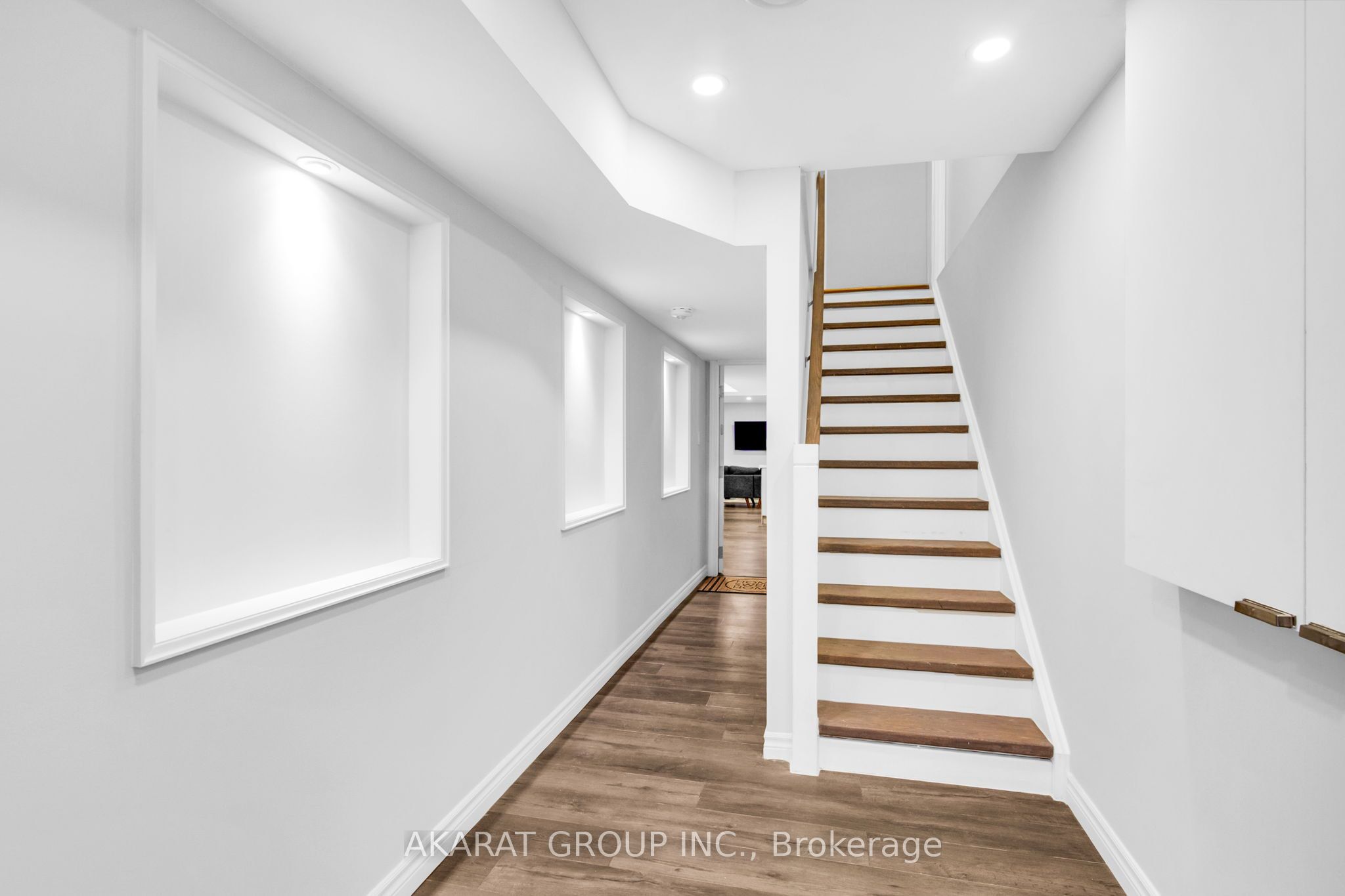 5463 Fudge Terrace Basement Apt, Mississauga, ON L5M 0N1 photo 3