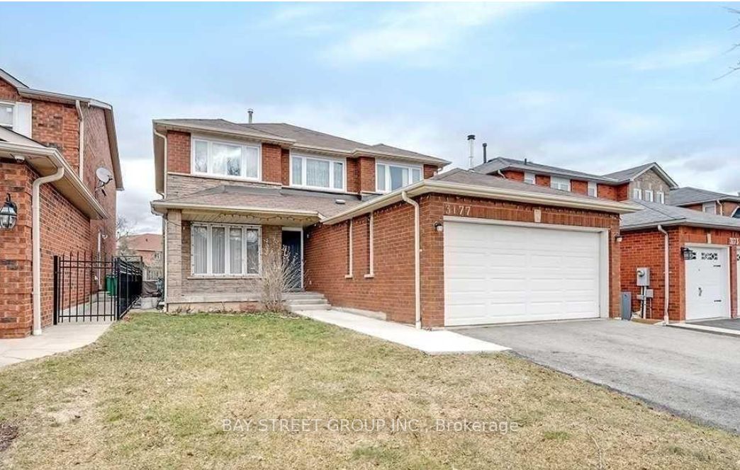 3177 Colonial Drive Upper2, Mississauga, ON L5L 5L3