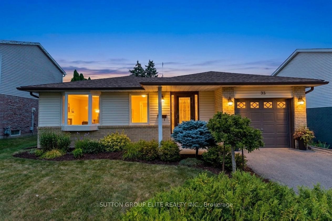 35 Mancroft Crescent, Brampton, ON L6S 2V2 photo 2