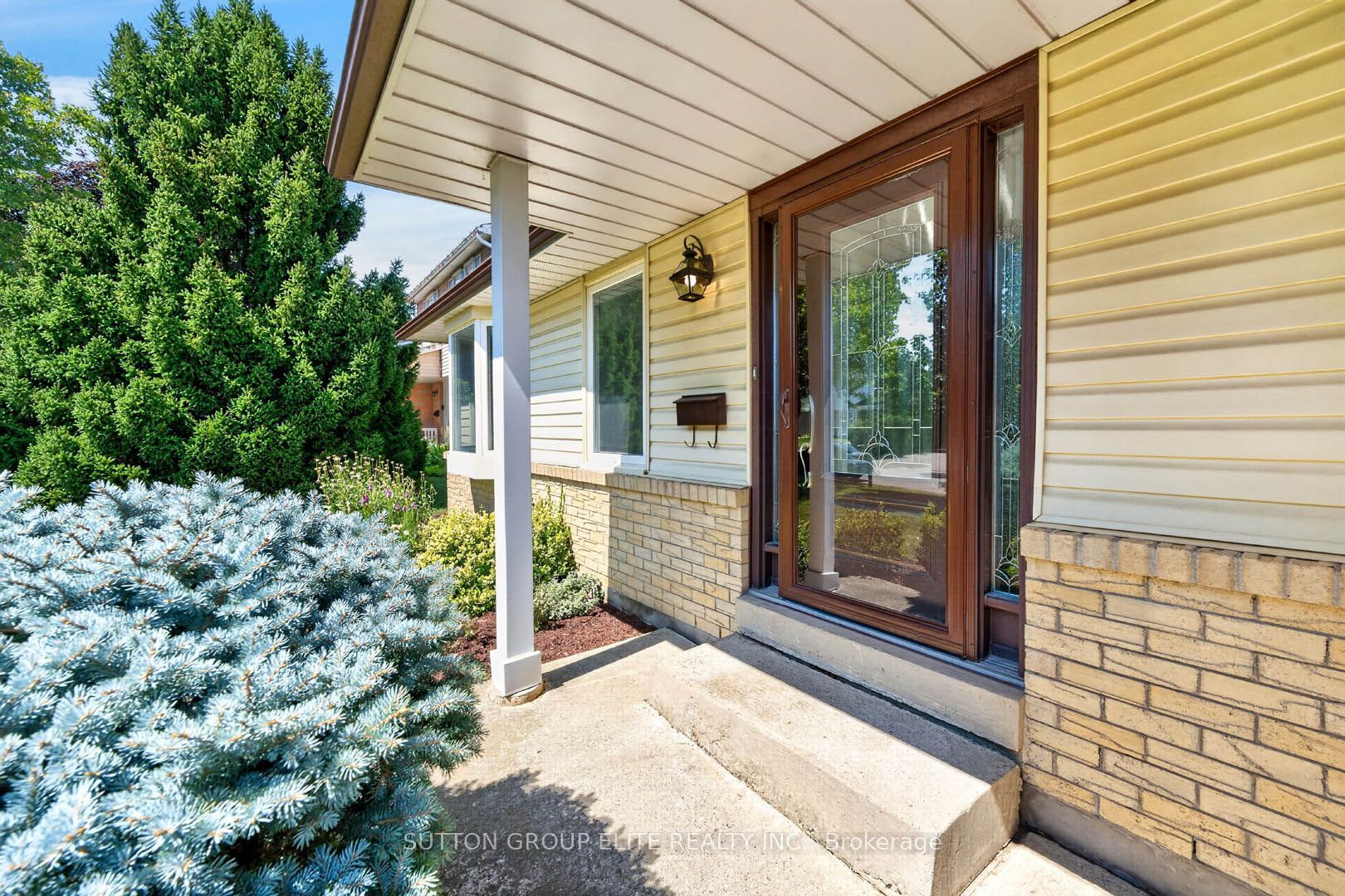 35 Mancroft Crescent, Brampton, ON L6S 2V2 photo 3