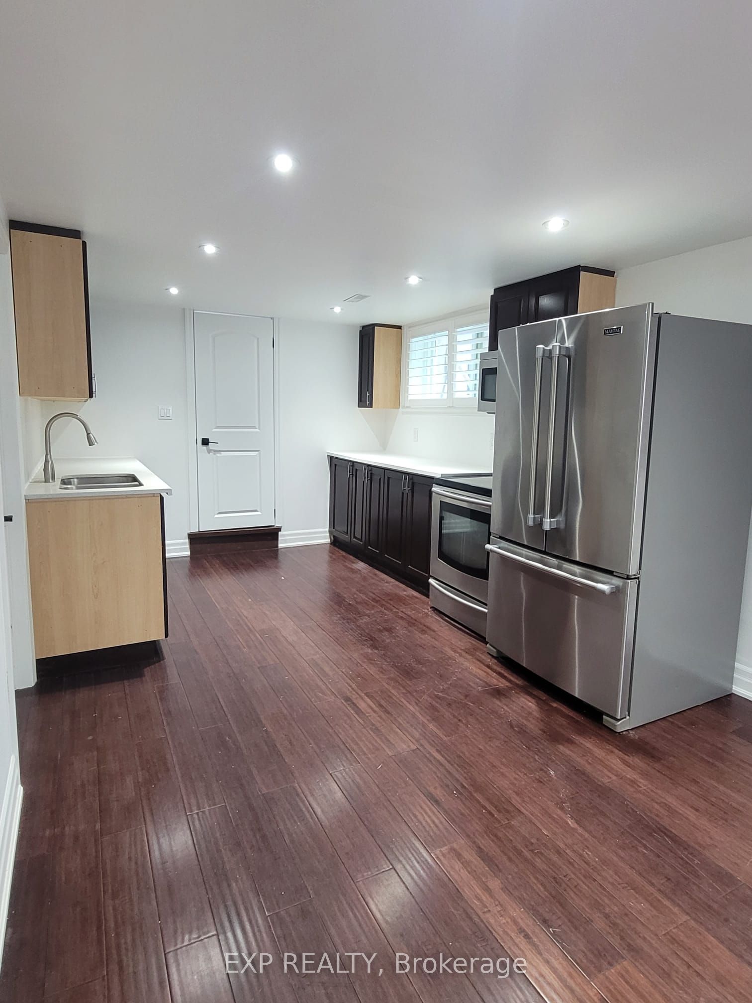1849 Bonnymede Drive, Mississauga, ON L5J 1E2 photo 3