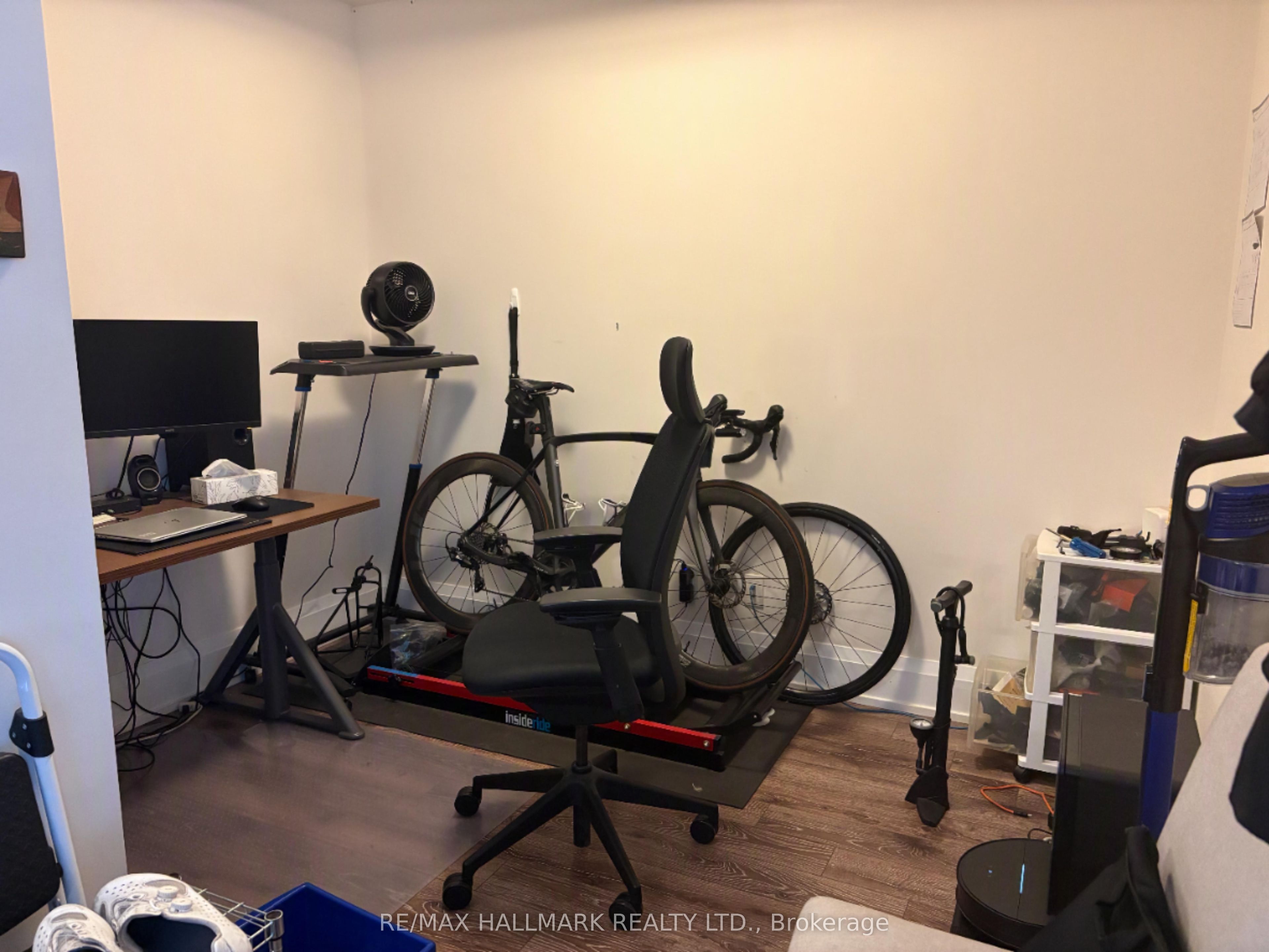 2 Old Mill Drive 712, Toronto, ON M6S 0A2 photo 4