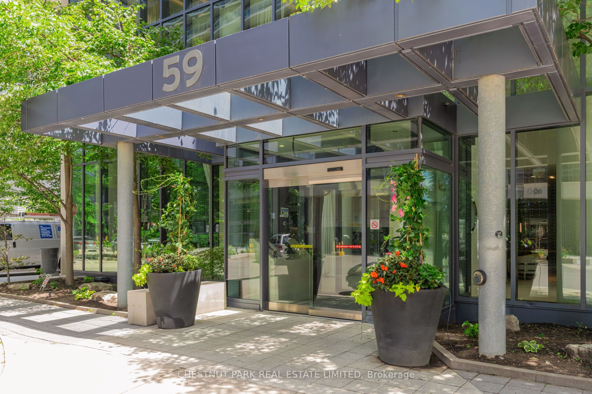 59 Annie Craig Drive 807, Toronto, ON M8V 0C4 photo 2