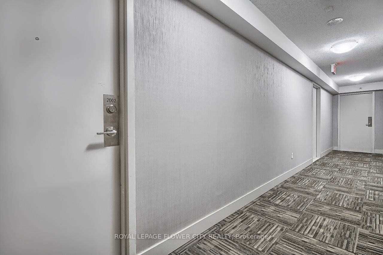 1410 Dupont Street 2002, Toronto, ON M6H 0B6 photo 3