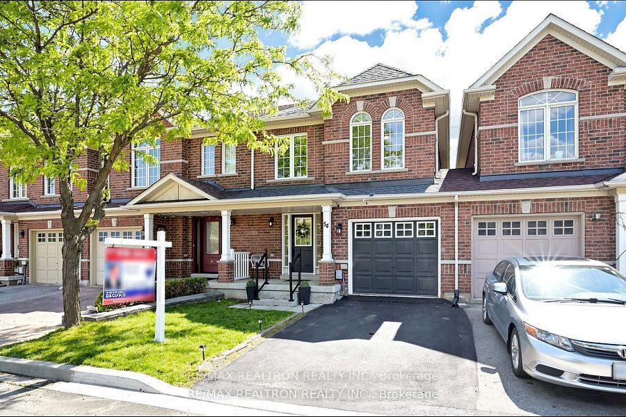 54 Panama Place, Brampton, ON L6P 2G6 photo 2