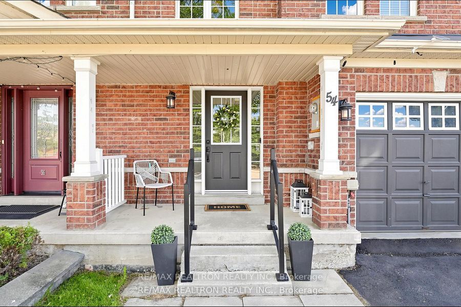 54 Panama Place, Brampton, ON L6P 2G6 photo 3