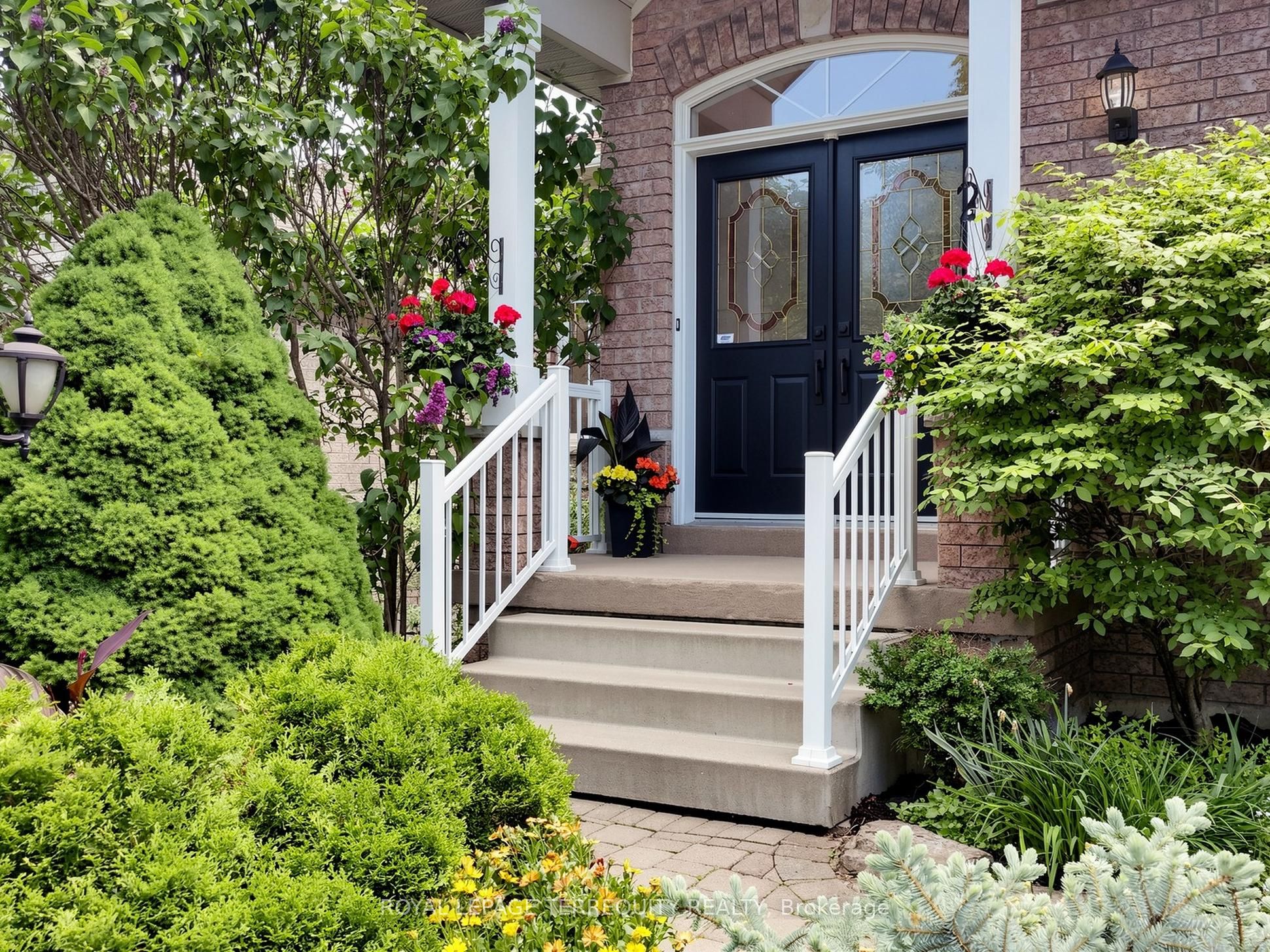 19 Johnson Crescent, Halton Hills, ON L7G 6C9 photo 5