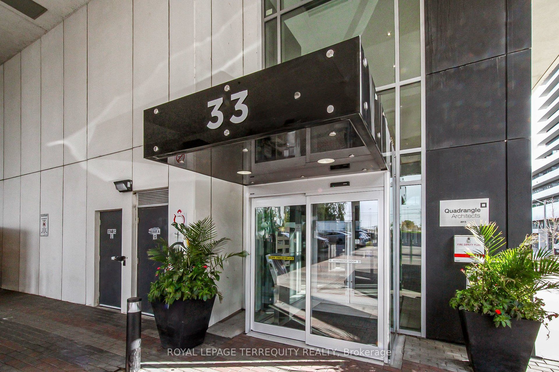 33 Shore Breeze Drive 3111, Toronto, ON M8V 0G1 photo 2