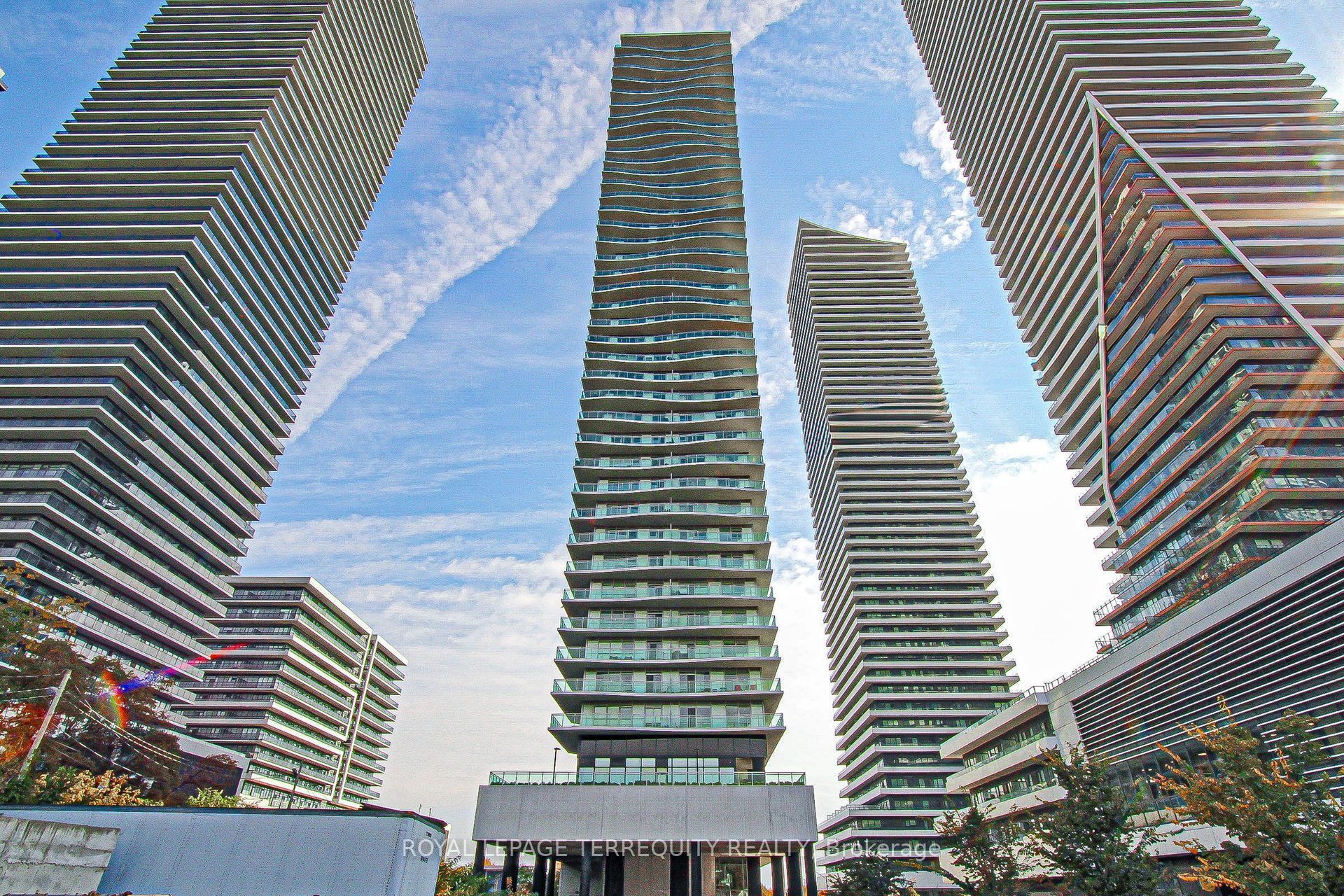 33 Shore Breeze Drive 3111, Toronto, ON M8V 0G1 photo 3