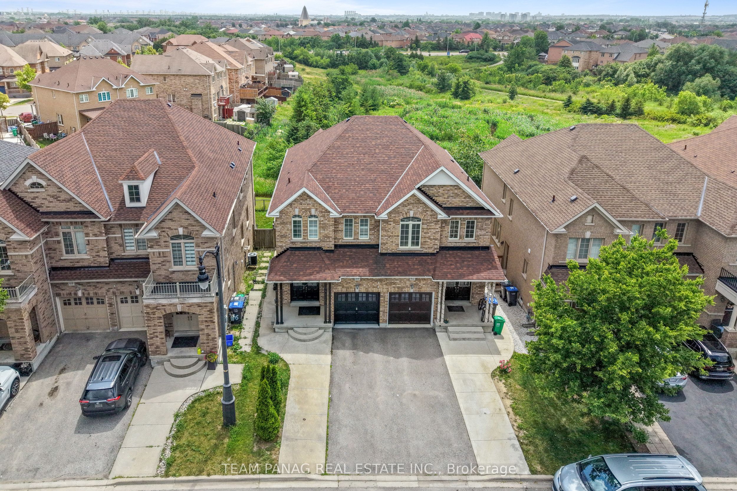 64 Clearfield Drive, Brampton, ON L6P 3J4 photo 4