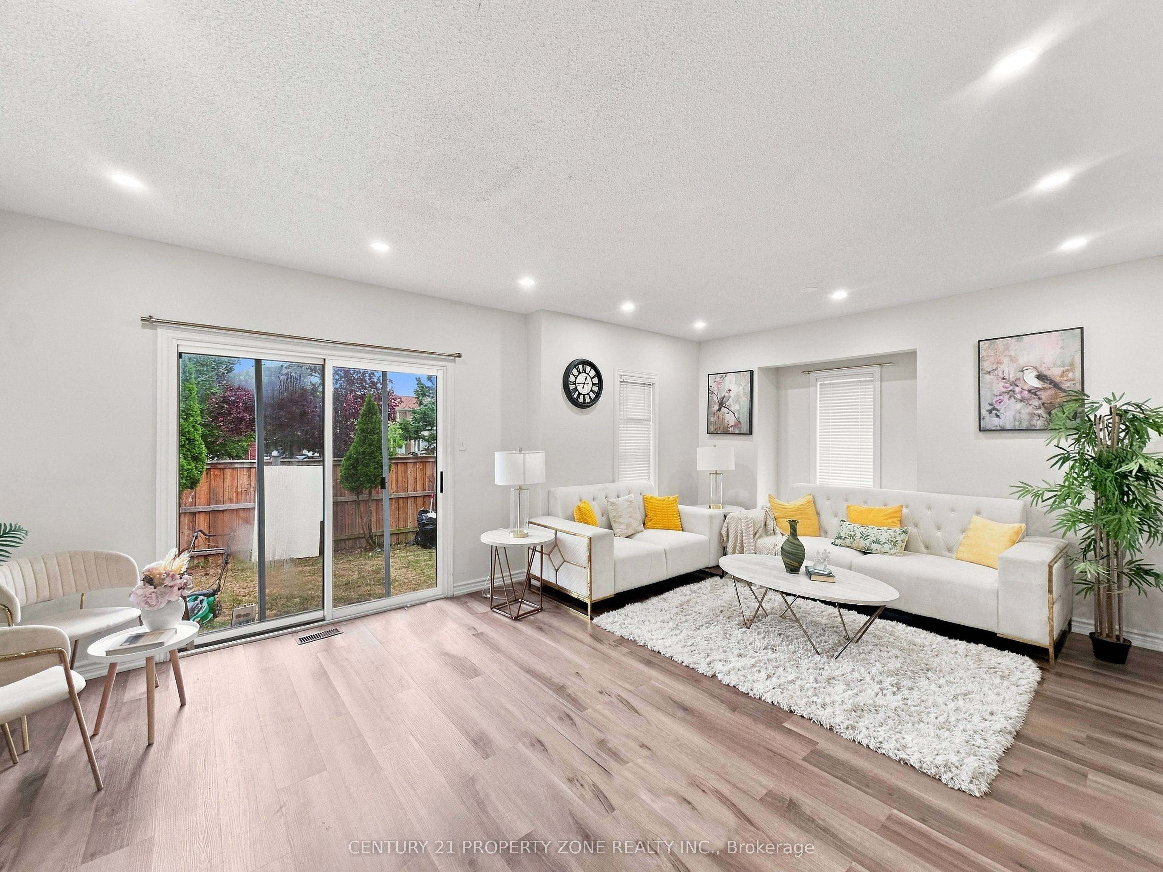 65 Shady Pine Circle, Brampton, ON L6R 1K3 photo 3