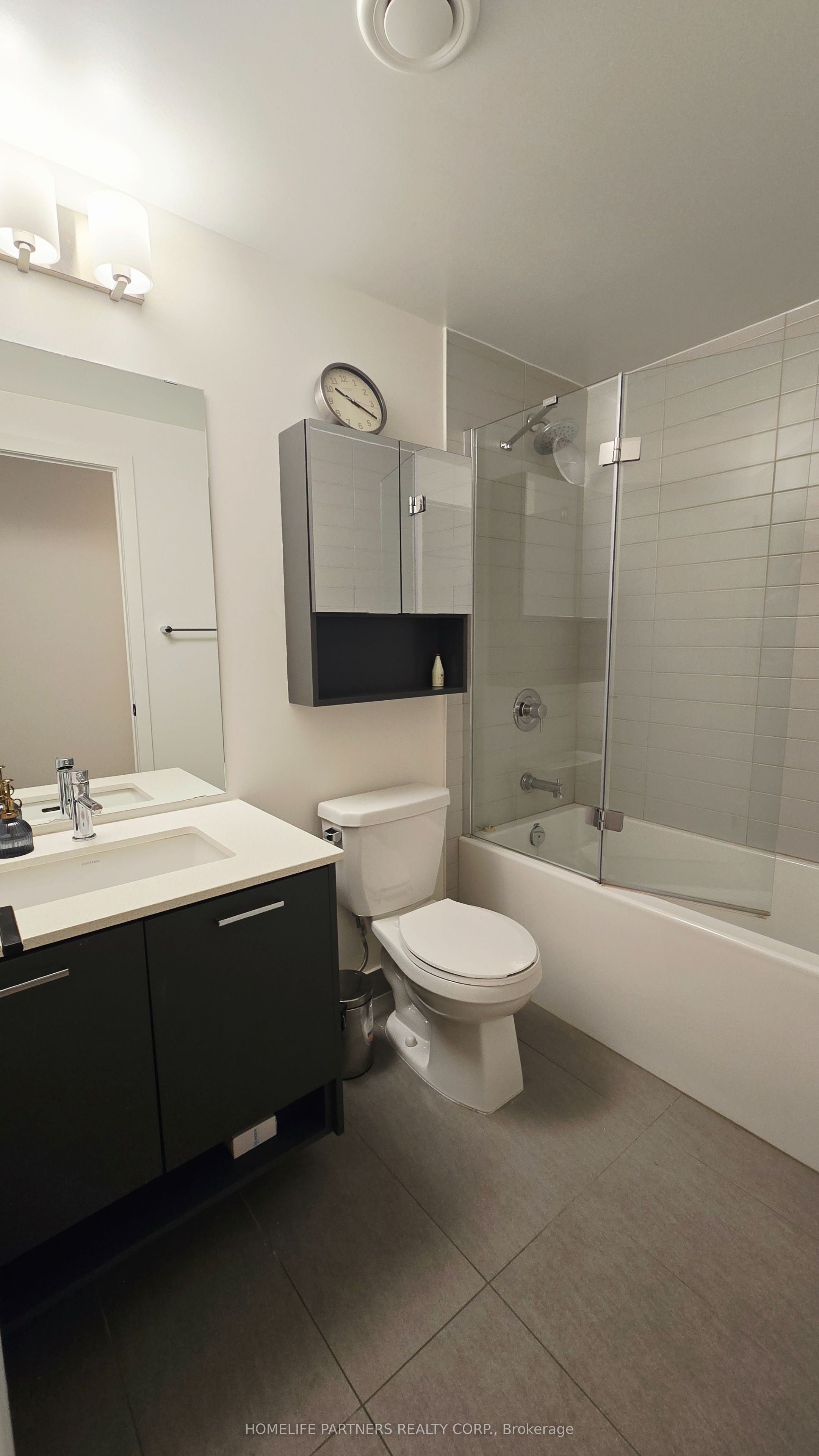 2300 St Clair Avenue W 414, Toronto, ON M6N 0B3 photo 4