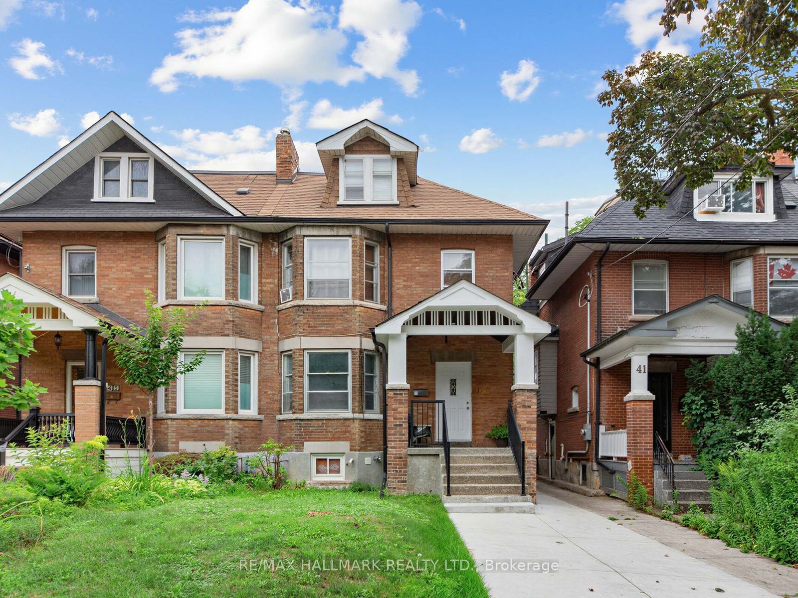 43 Highview Crescent 3, Toronto, ON M6H 2Y3